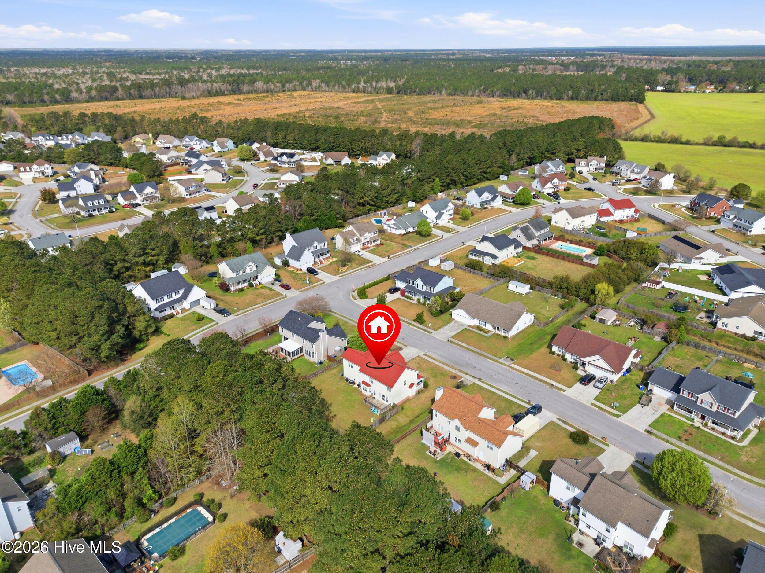 100561590 | Photo 30