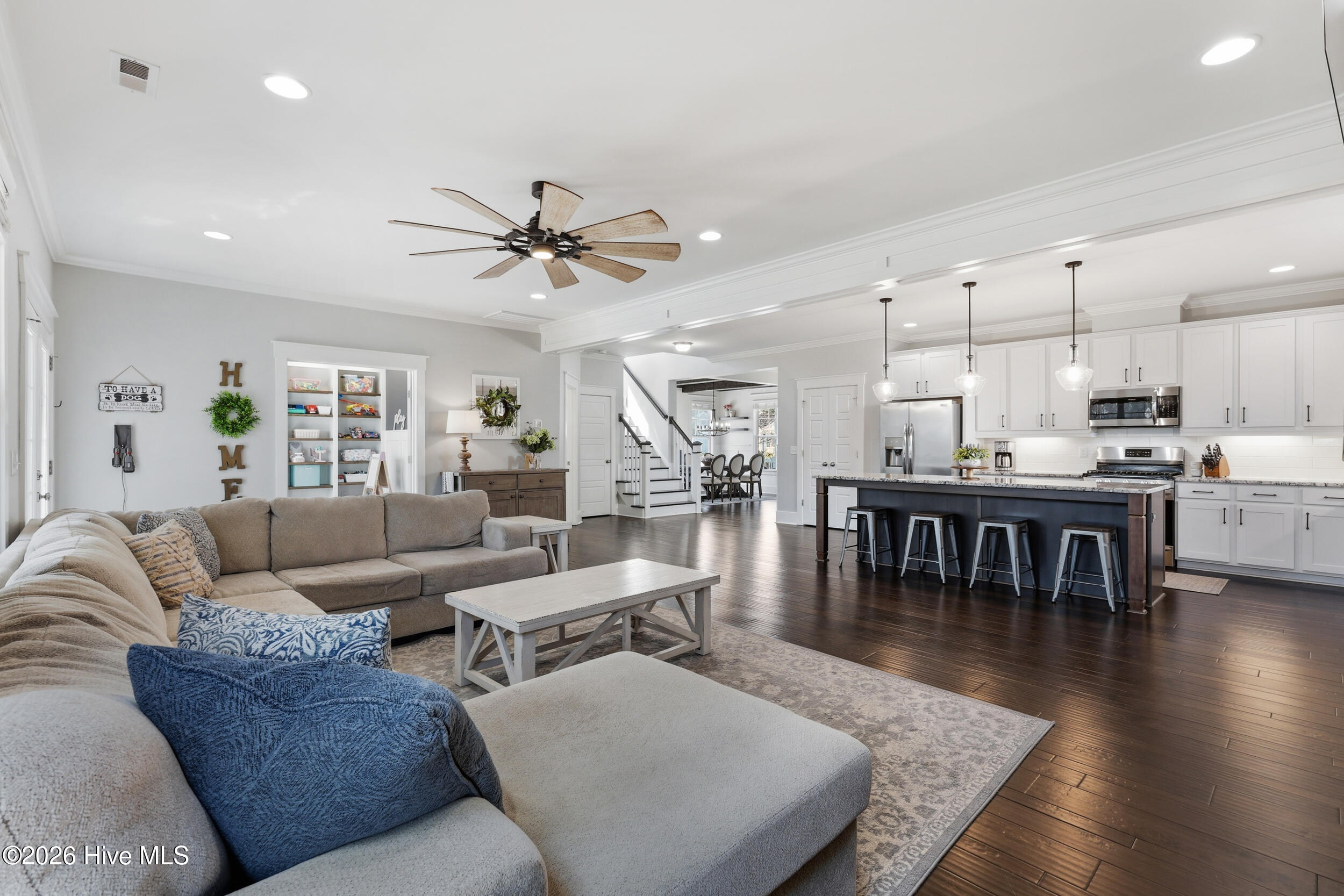 100561471 | Photo 21