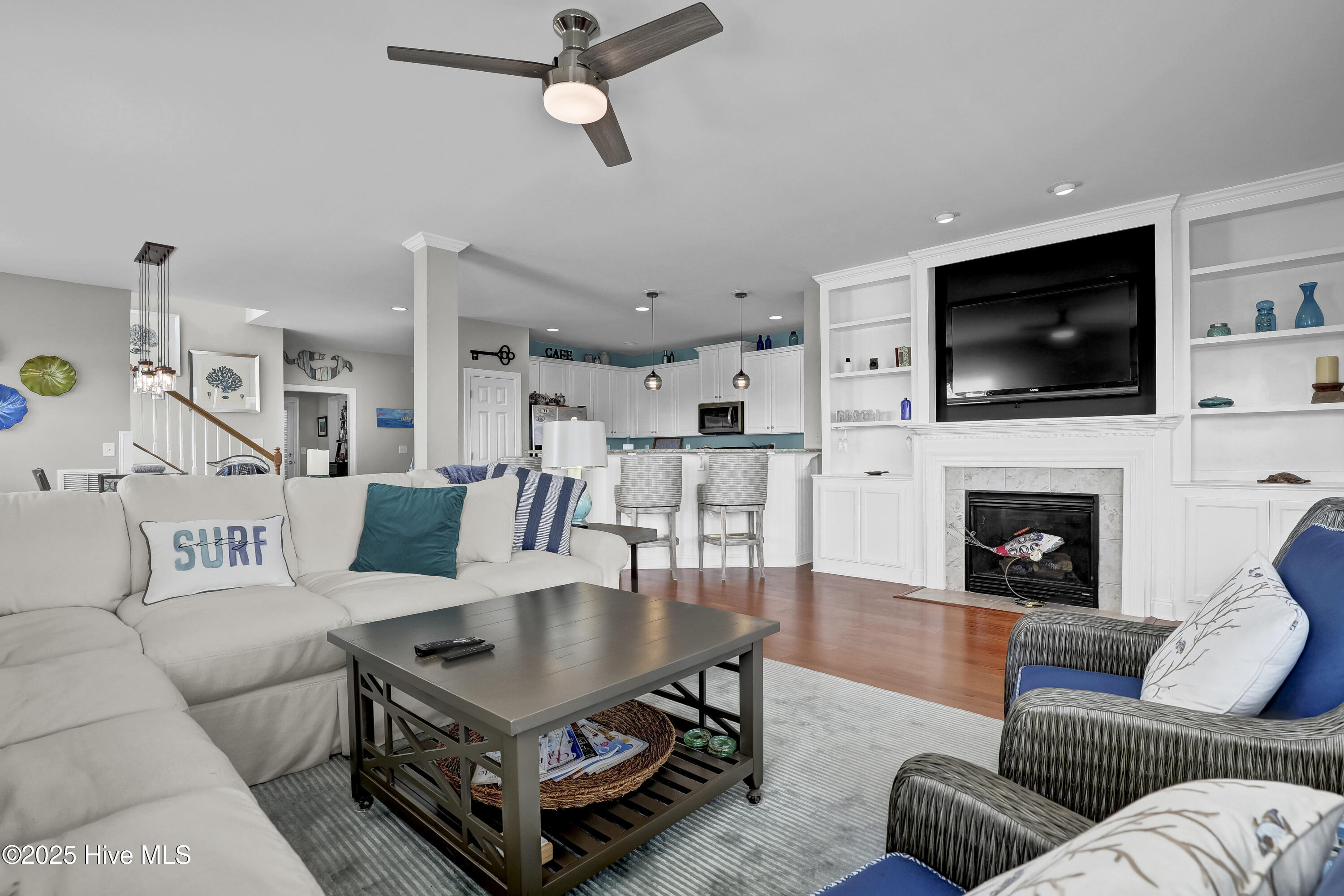 100529954 | Photo 18