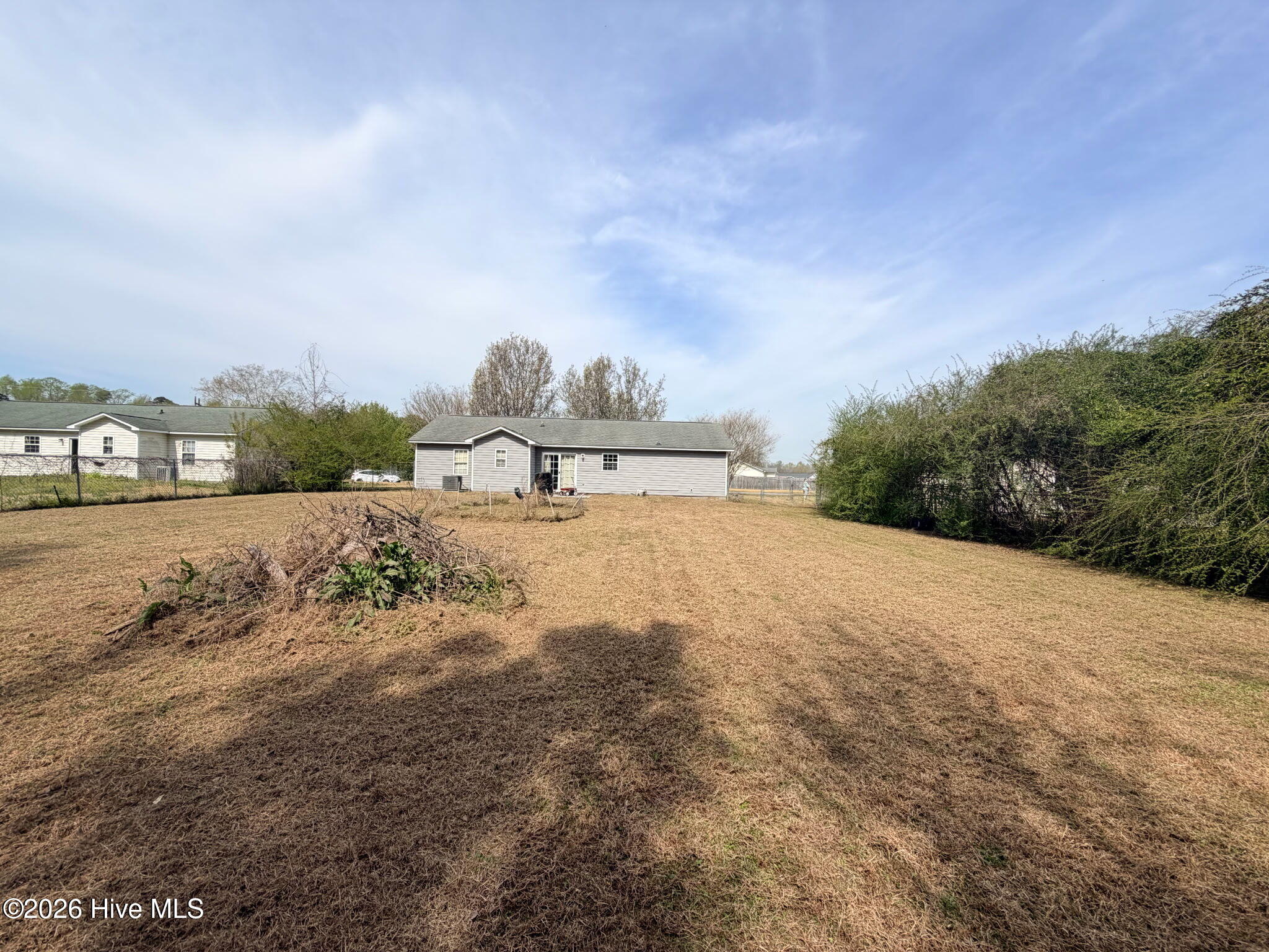 100562262 | Photo 29