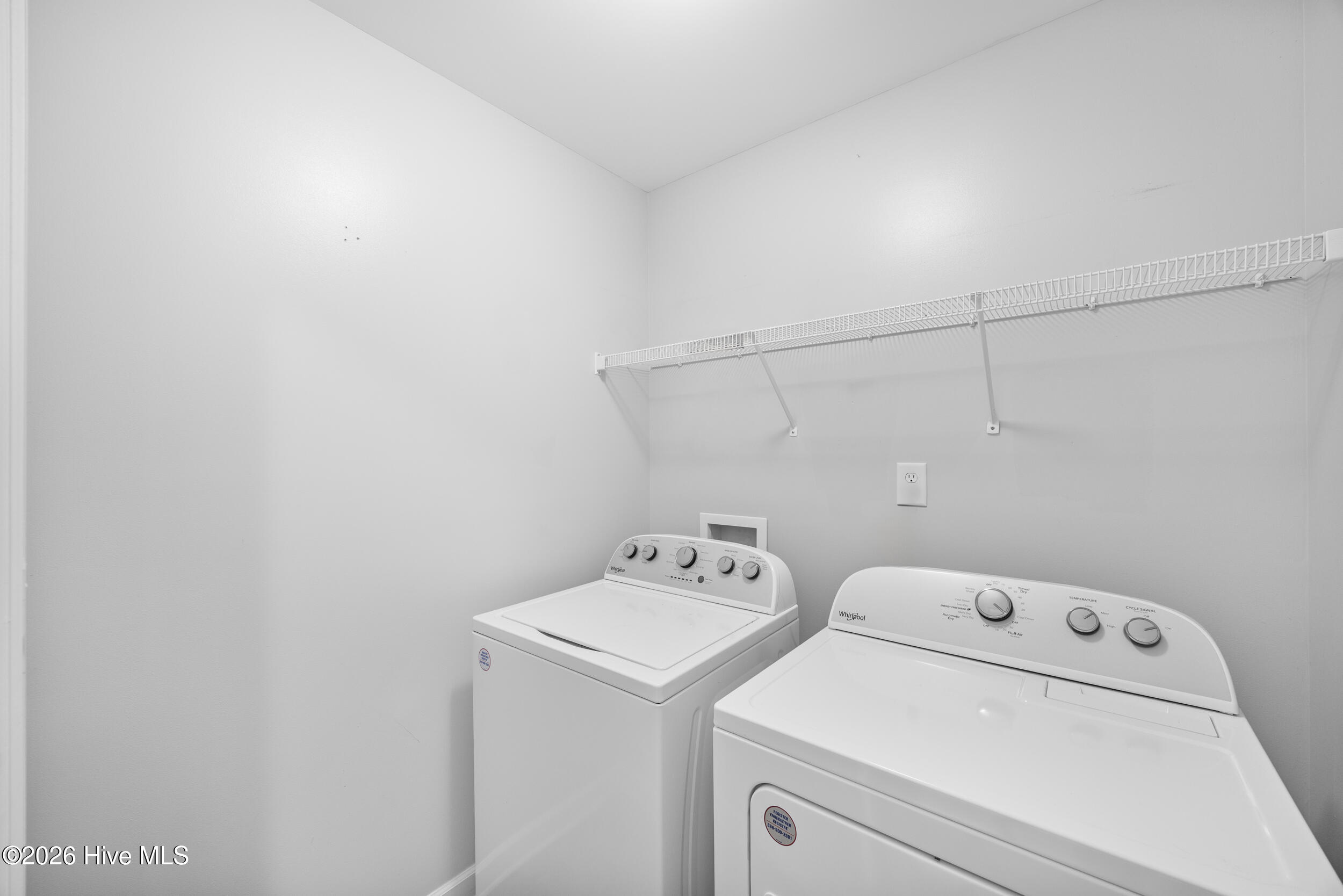 211 Wedgefield Circle,Maple Hill