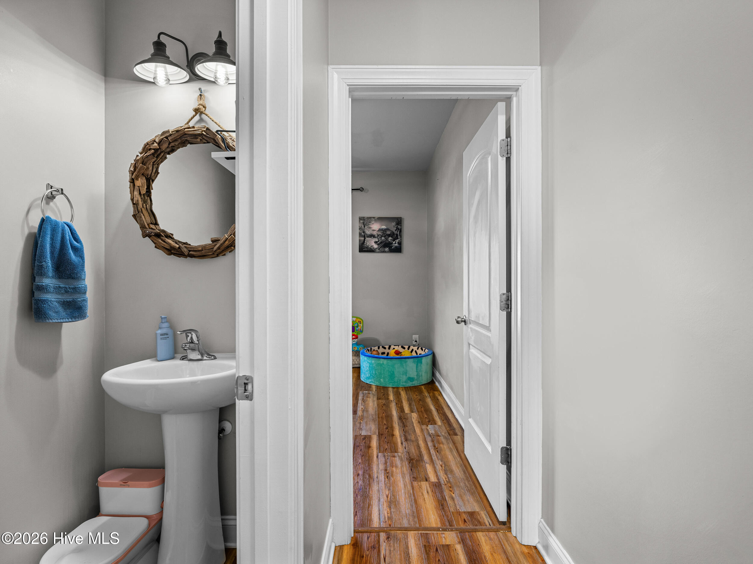 100554217 | Photo 36