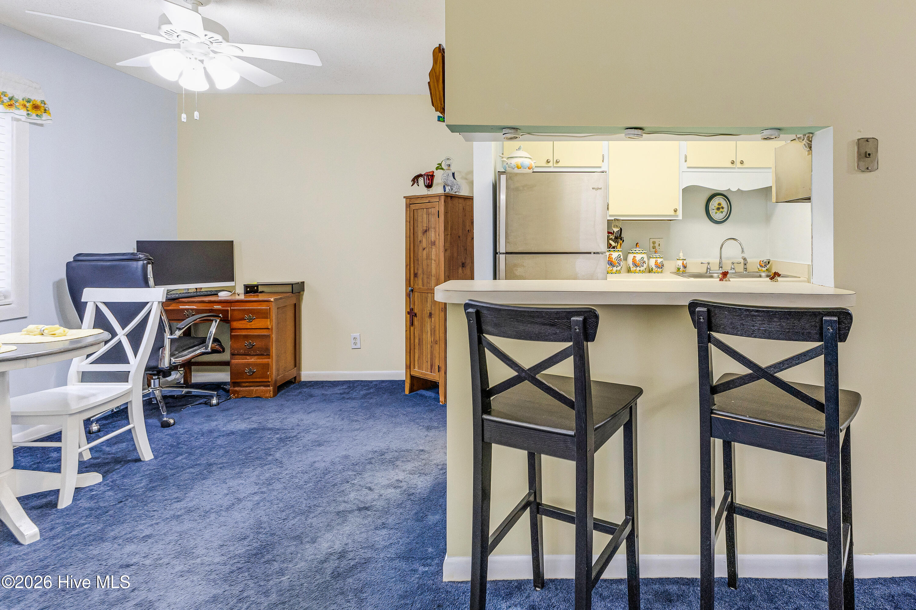 100556159 | Photo 10