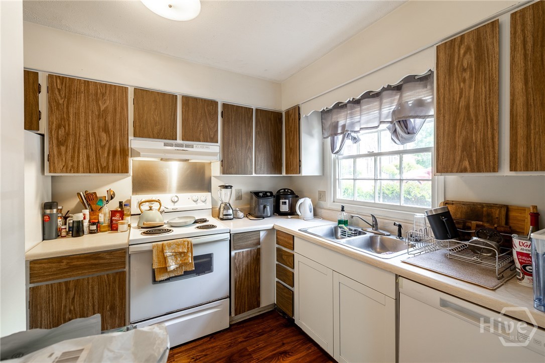 119 Eaglewood Way