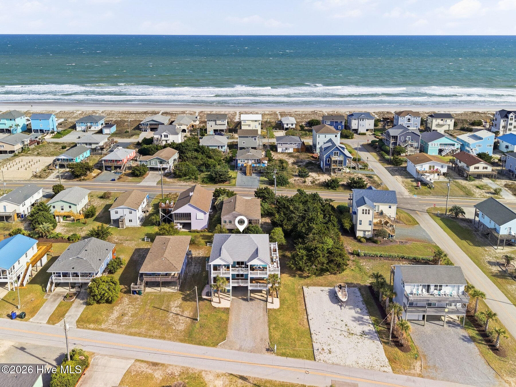 100566384 | Photo 51