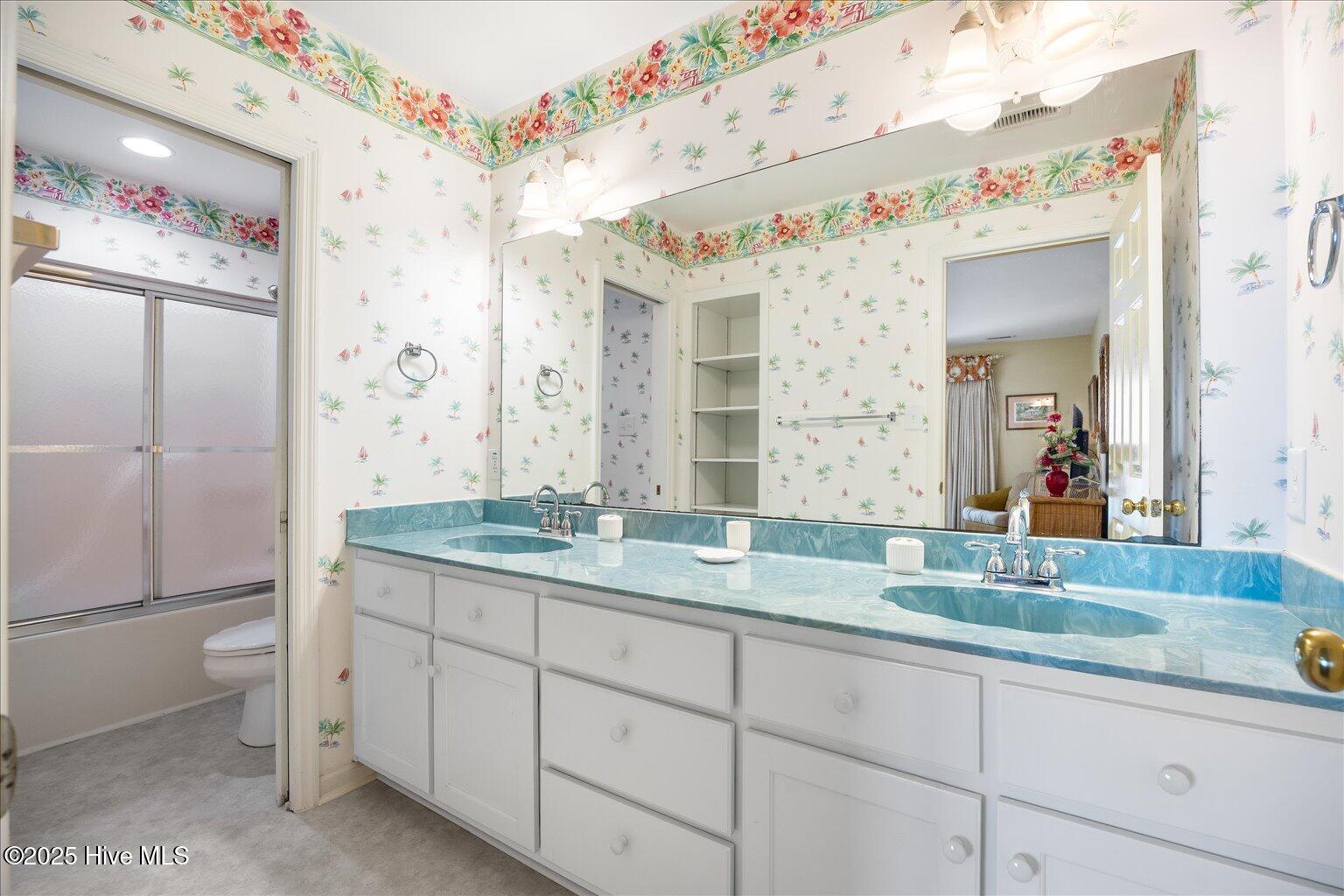 100526123 | Photo 45