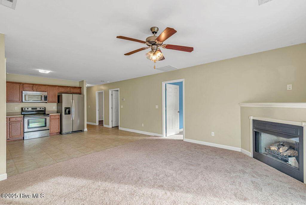 100545122 | Photo 16