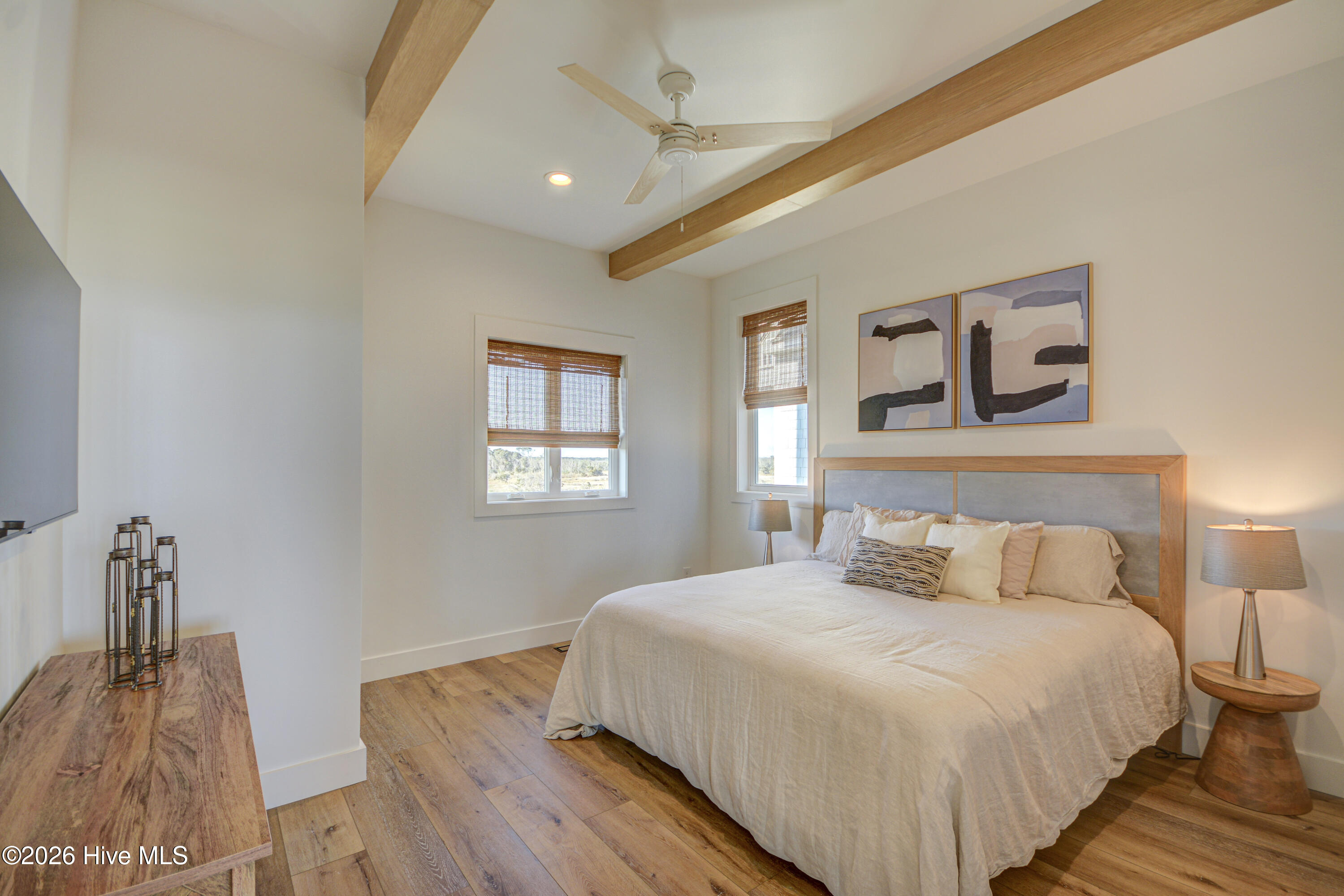 100556459 | Photo 27