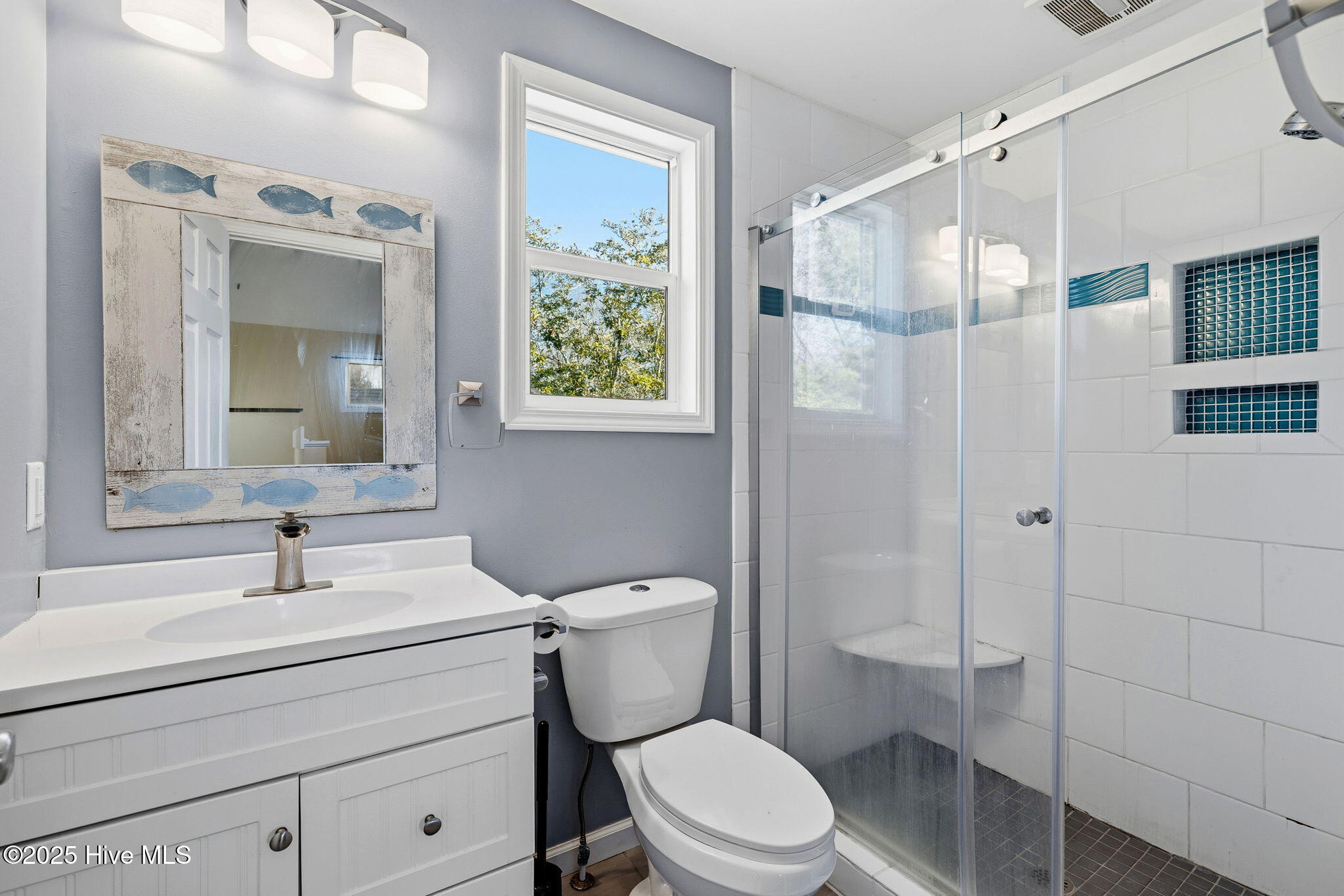 100545269 | Photo 39