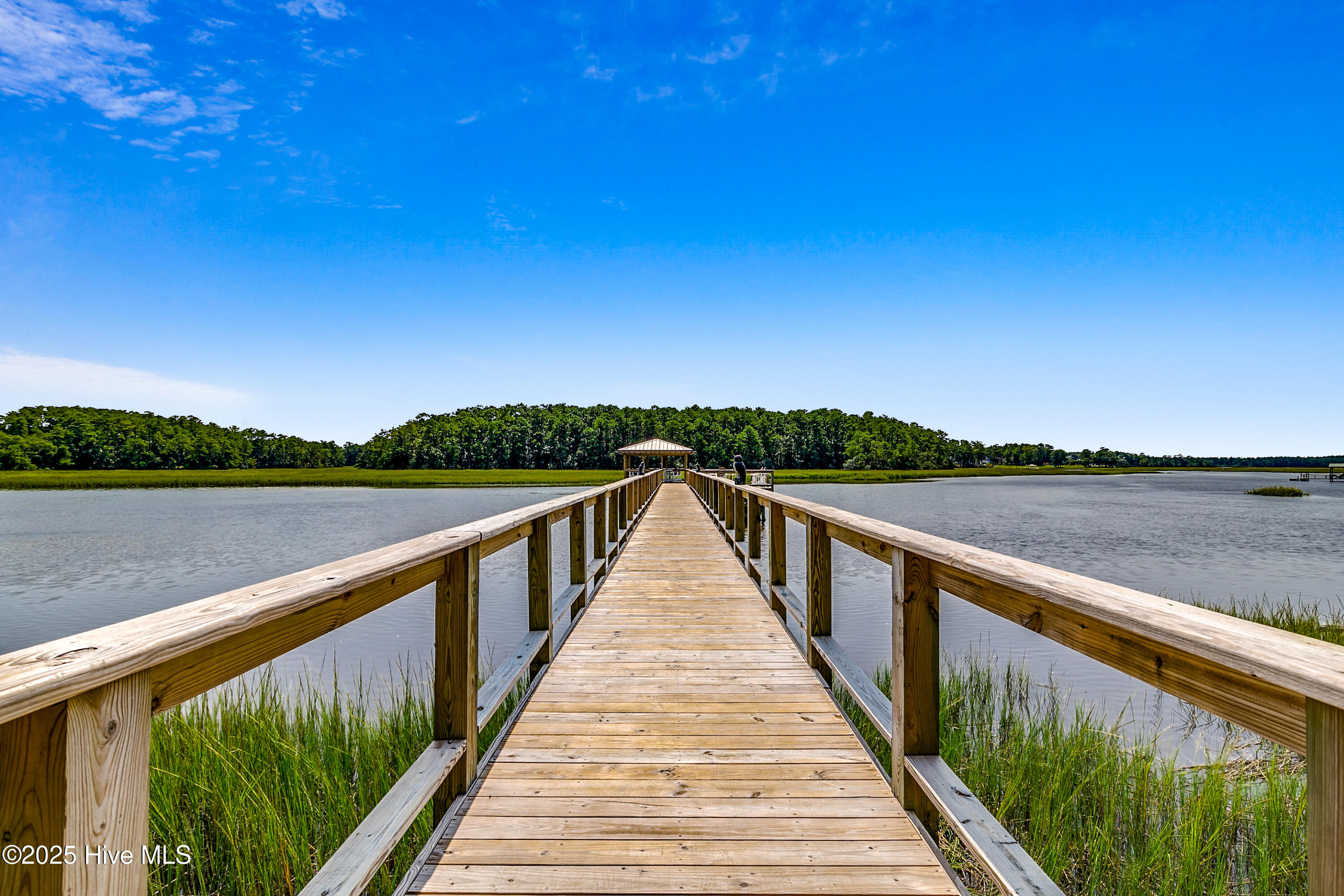 100543615 | Photo 51