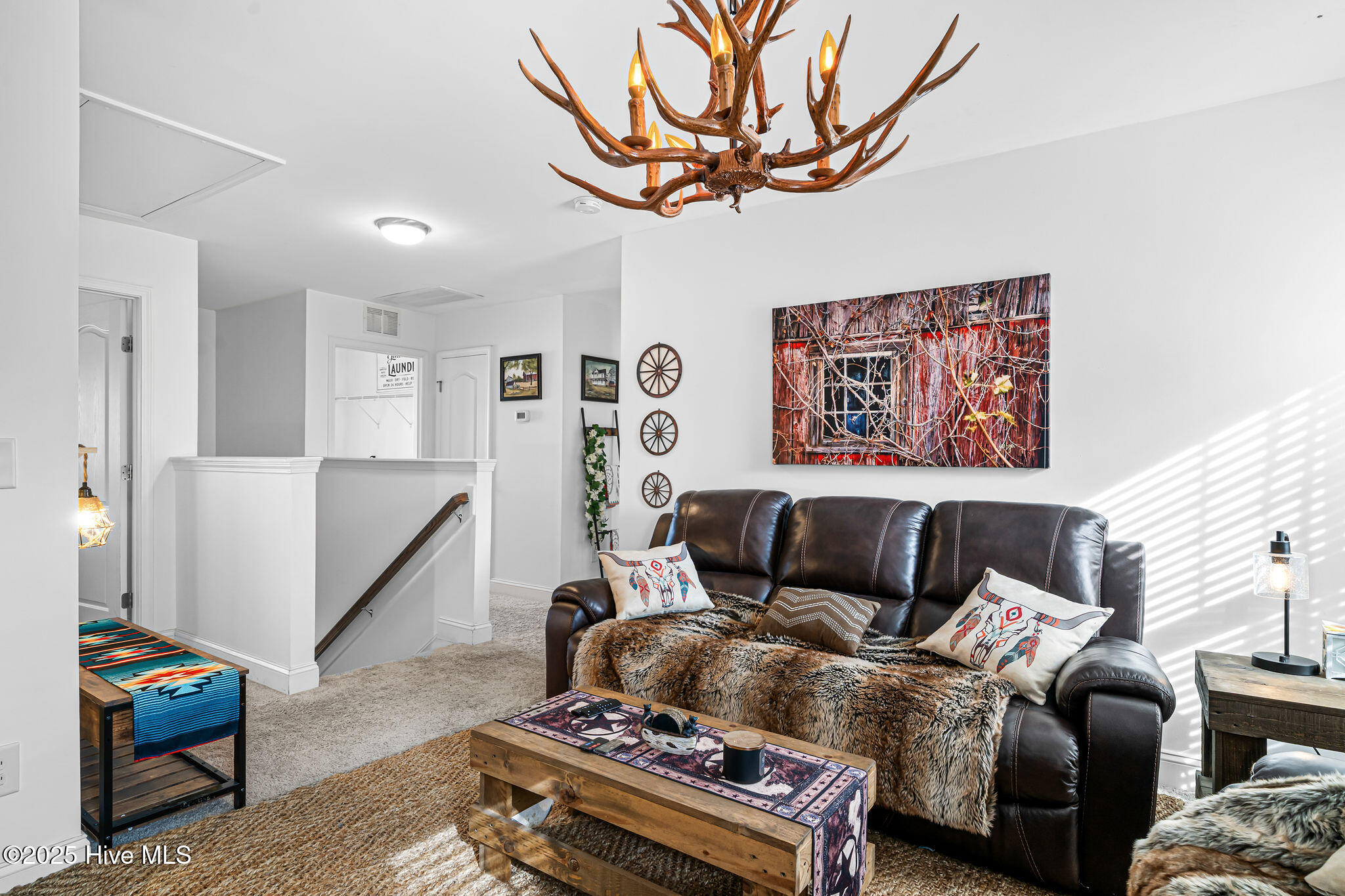 100546826 | Photo 12