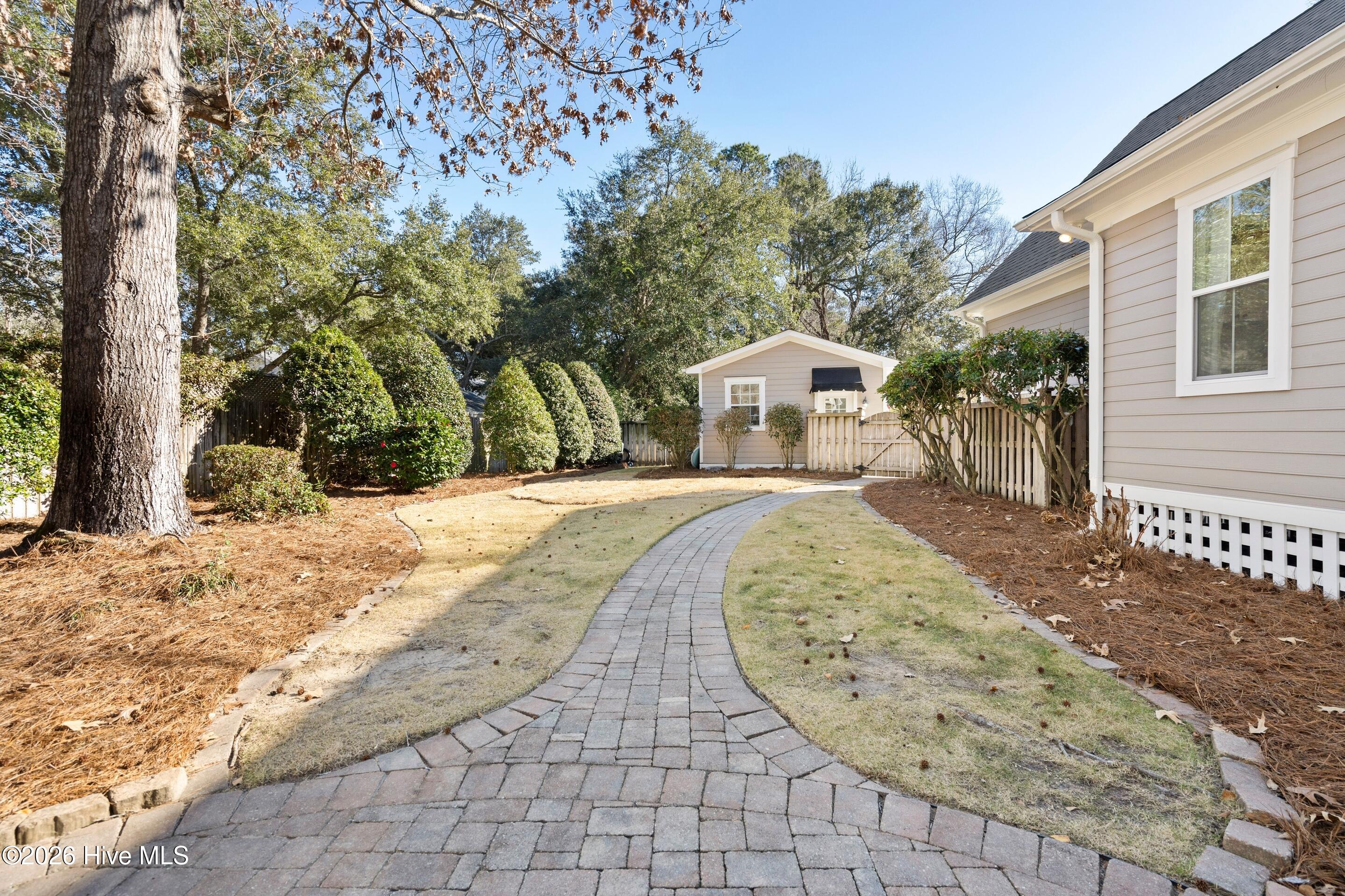 100549669 | Photo 68