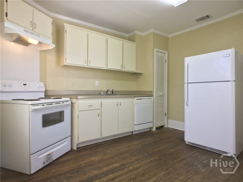 407 E Park Avenue, #A, Savannah, GA 31404 Listing Photo  5