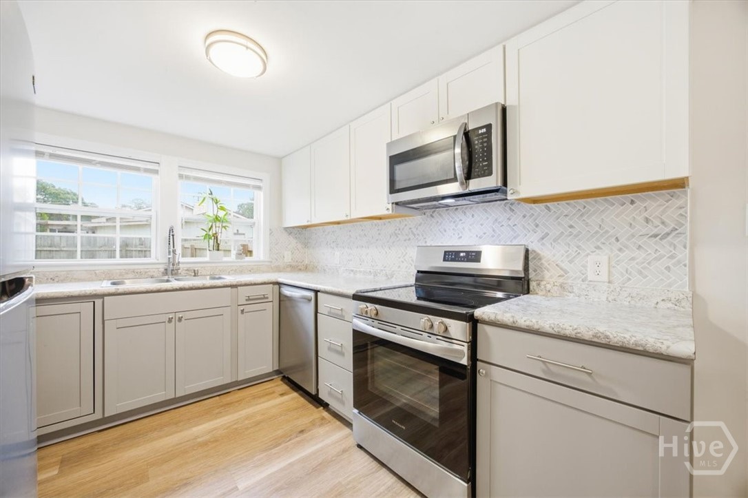 Photo 4 of Single family home for sale at 308 Eugene St, Savannah, GA 31406 | MLS# SA365877 | Listing updated on 2026-10-08