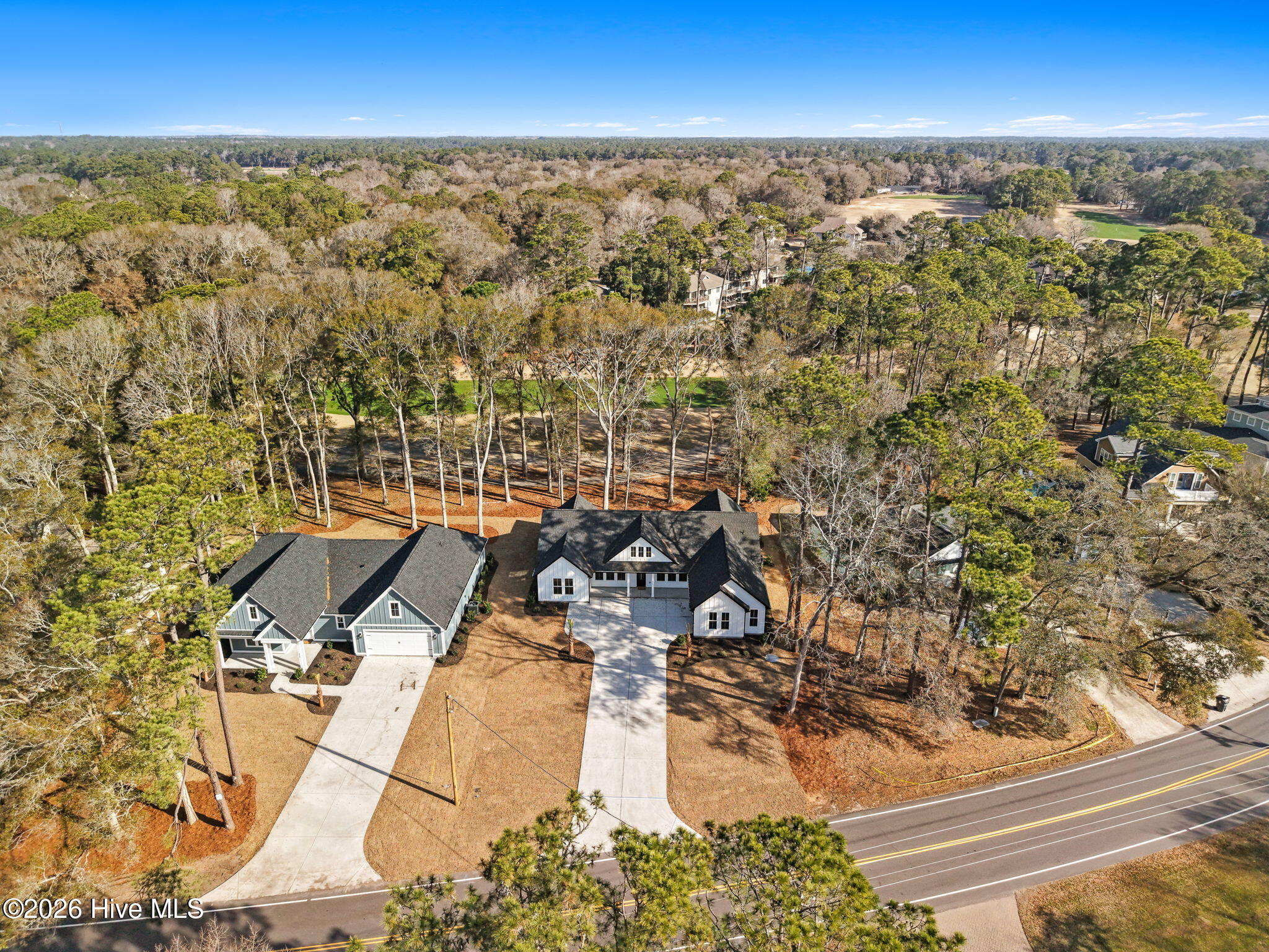 100558111 | Photo 48