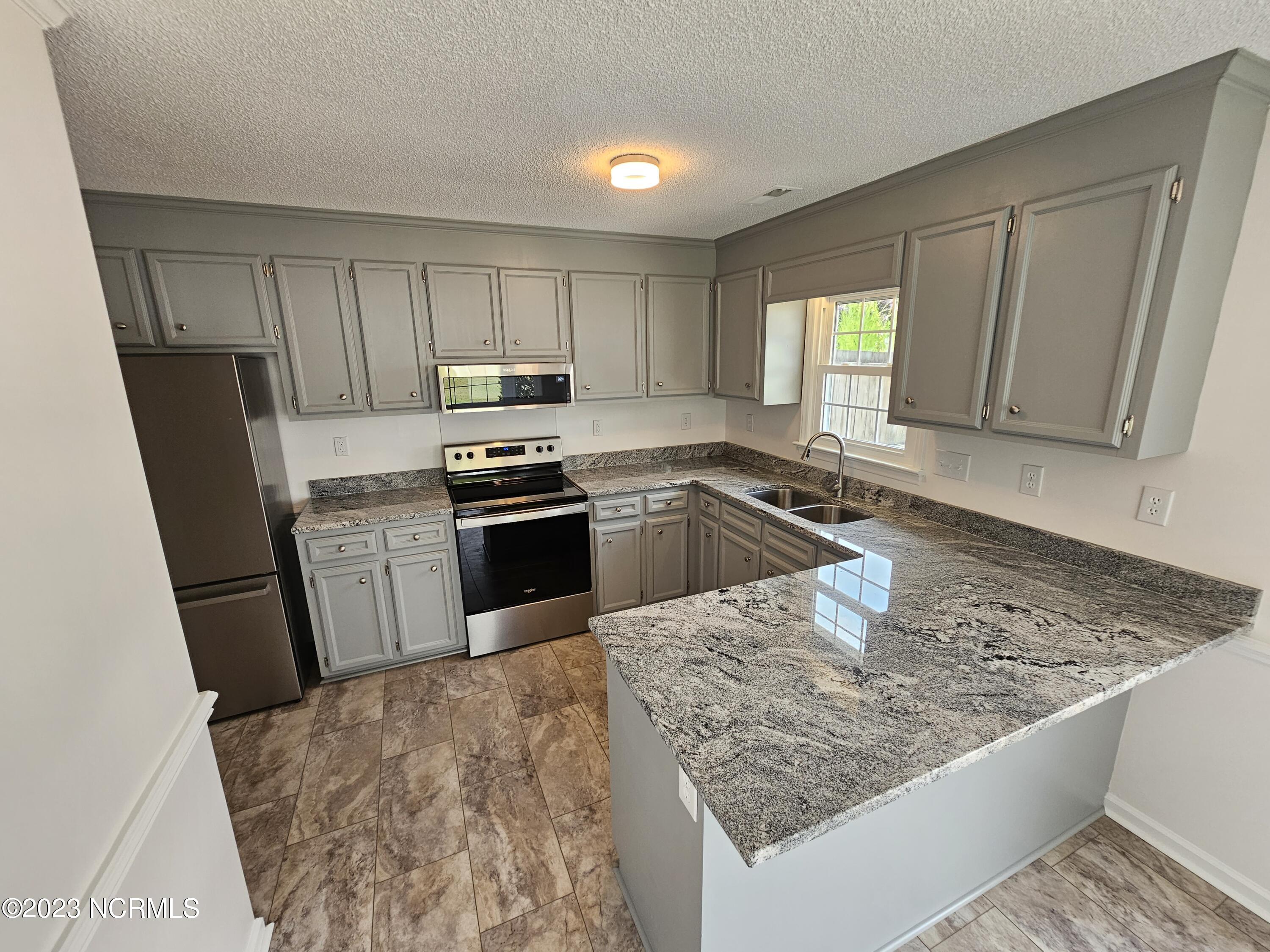 3811 Sterling Pointe Drive UNIT X-10, Winterville, NC, 28590