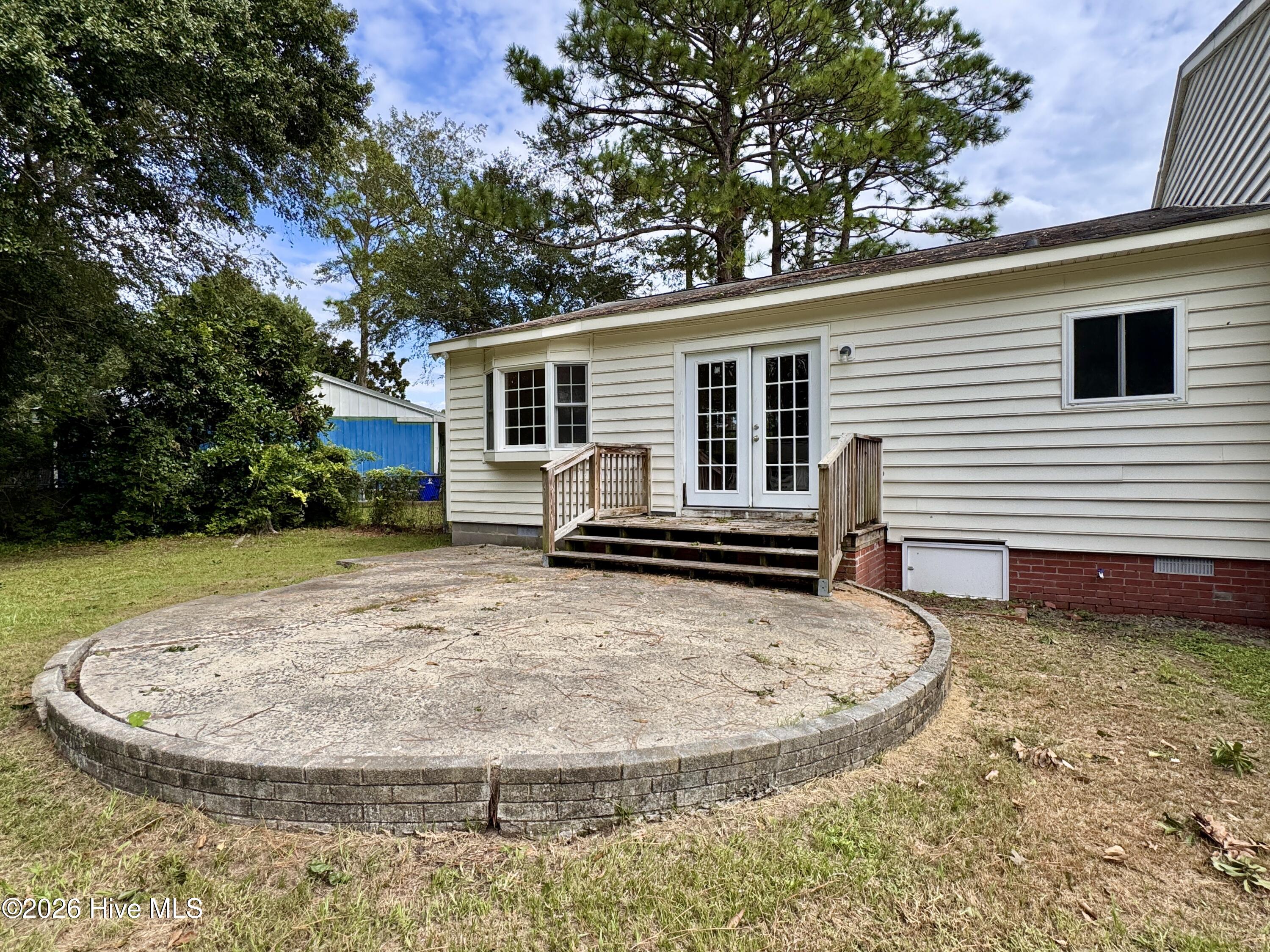 2831 Easy Street,Newport