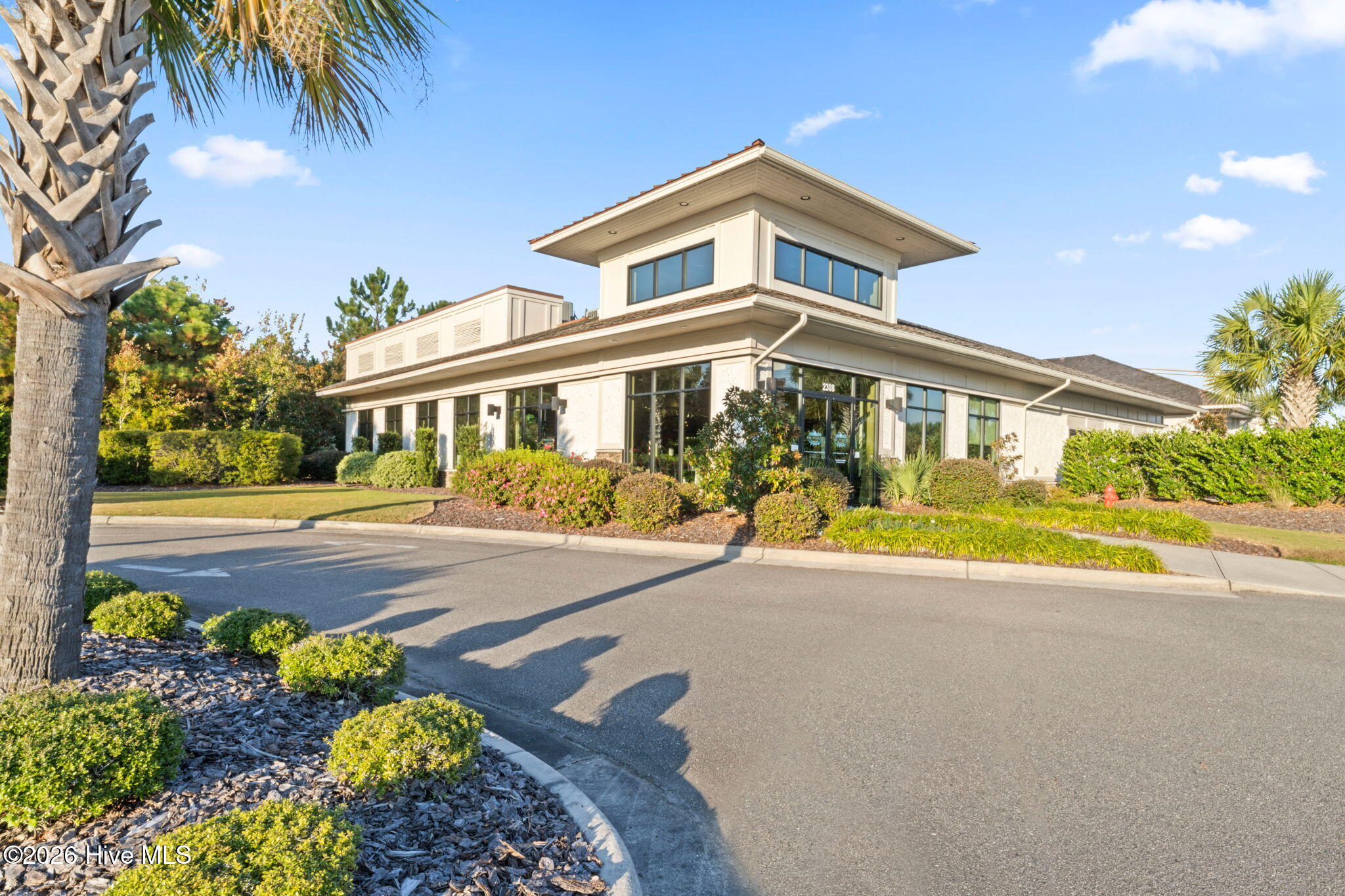 100556989 | Photo 39