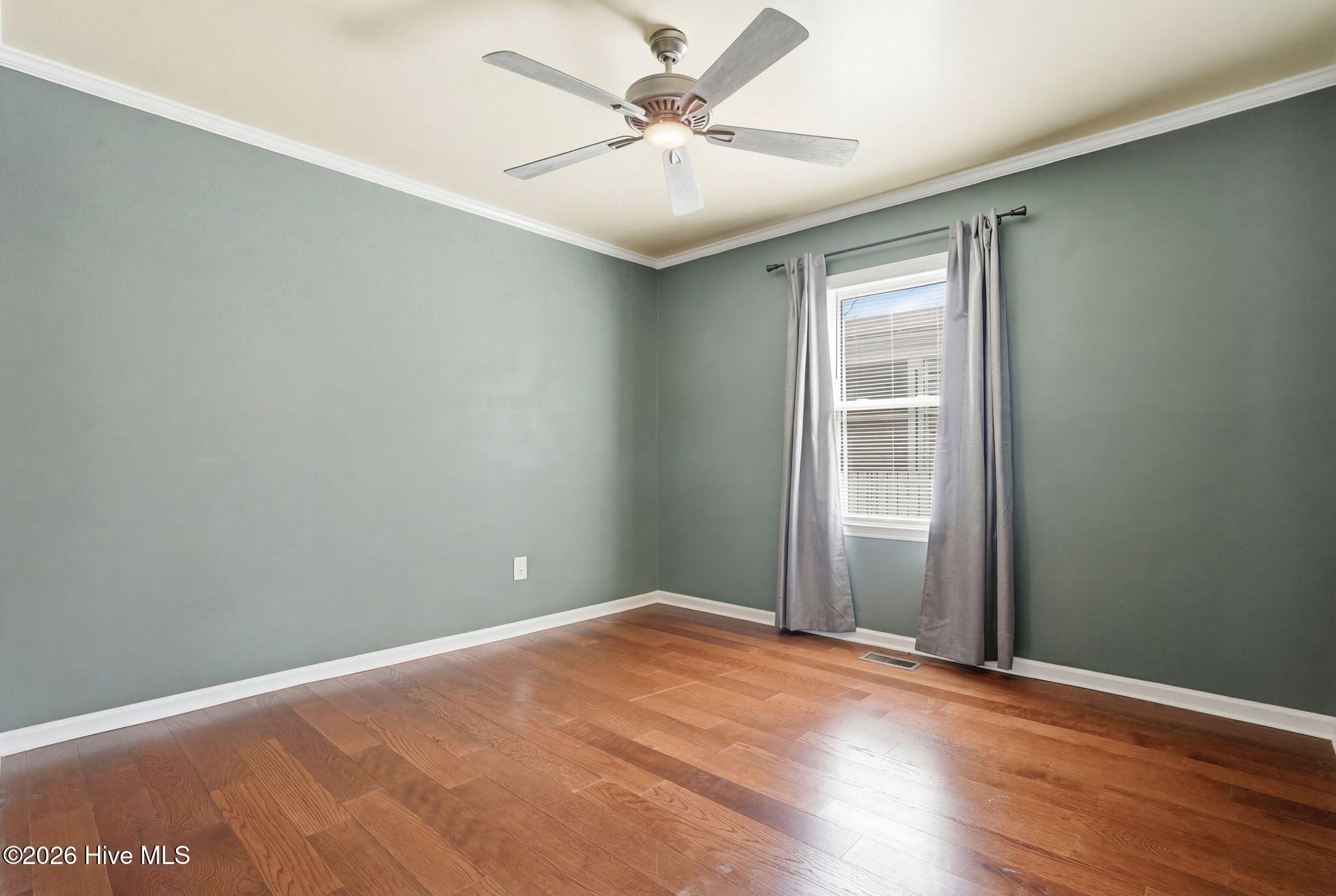 100559887 | Photo 30