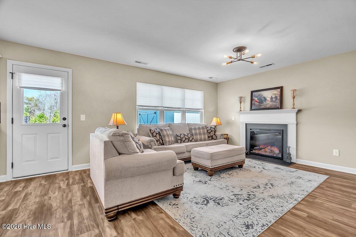 100558993 | Photo 13