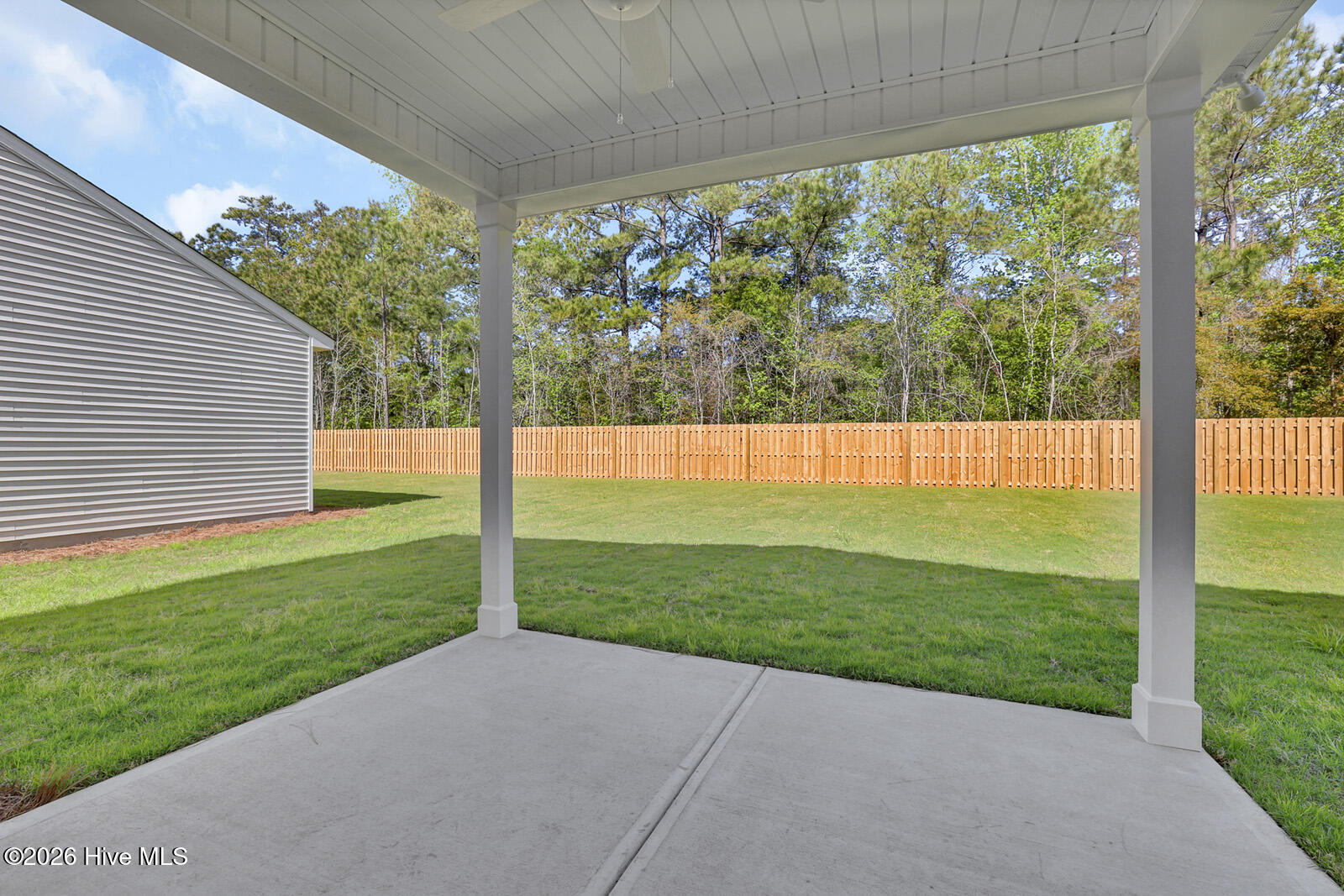 100550324 | Photo 27