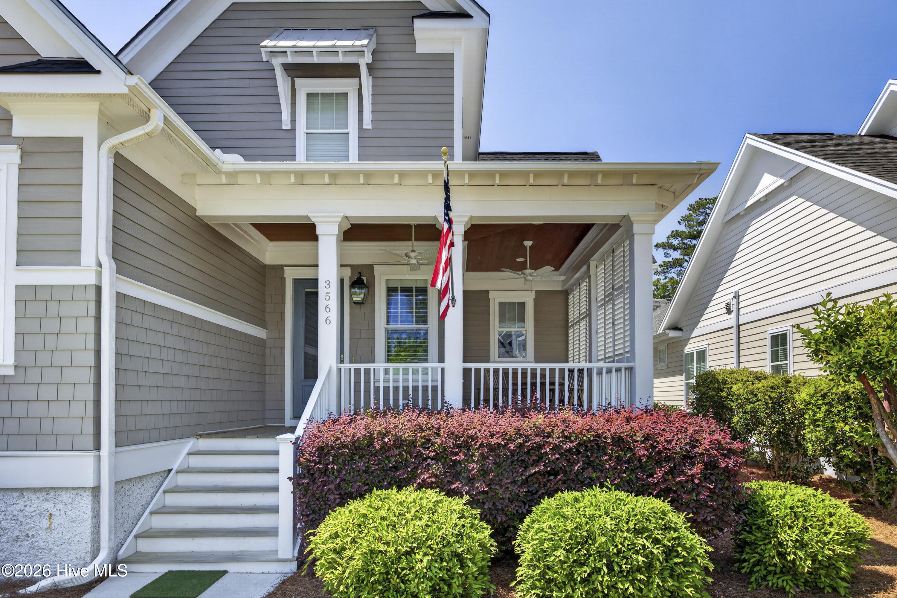 100568046 | Photo 12