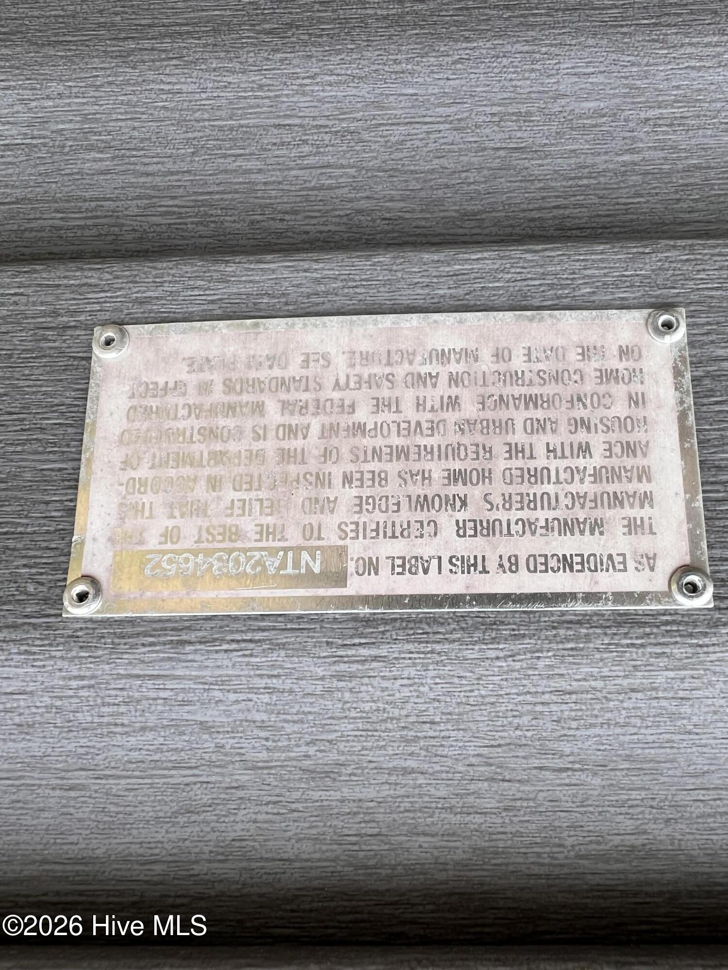 100558277 | Photo 33