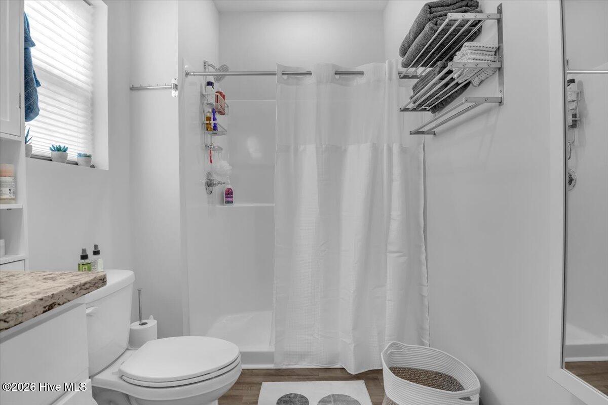 100566058 | Photo 35