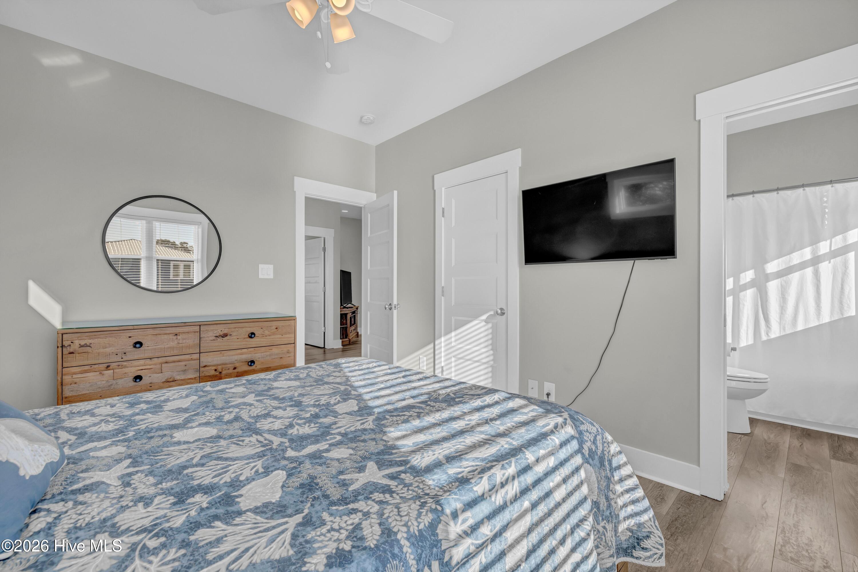 100549808 | Photo 37