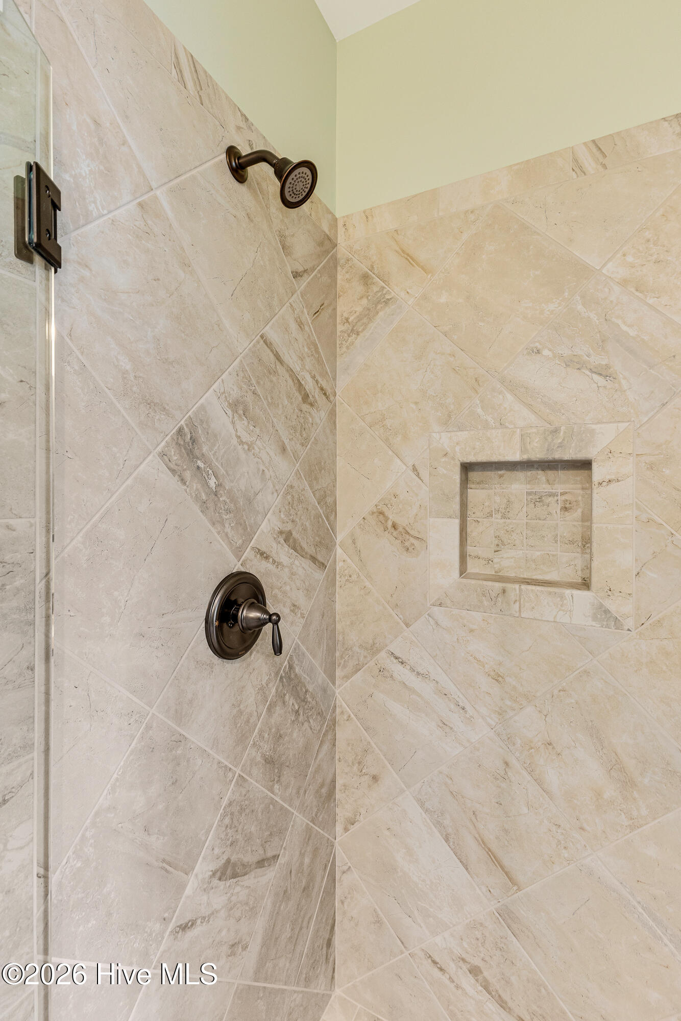 100564623 | Photo 20