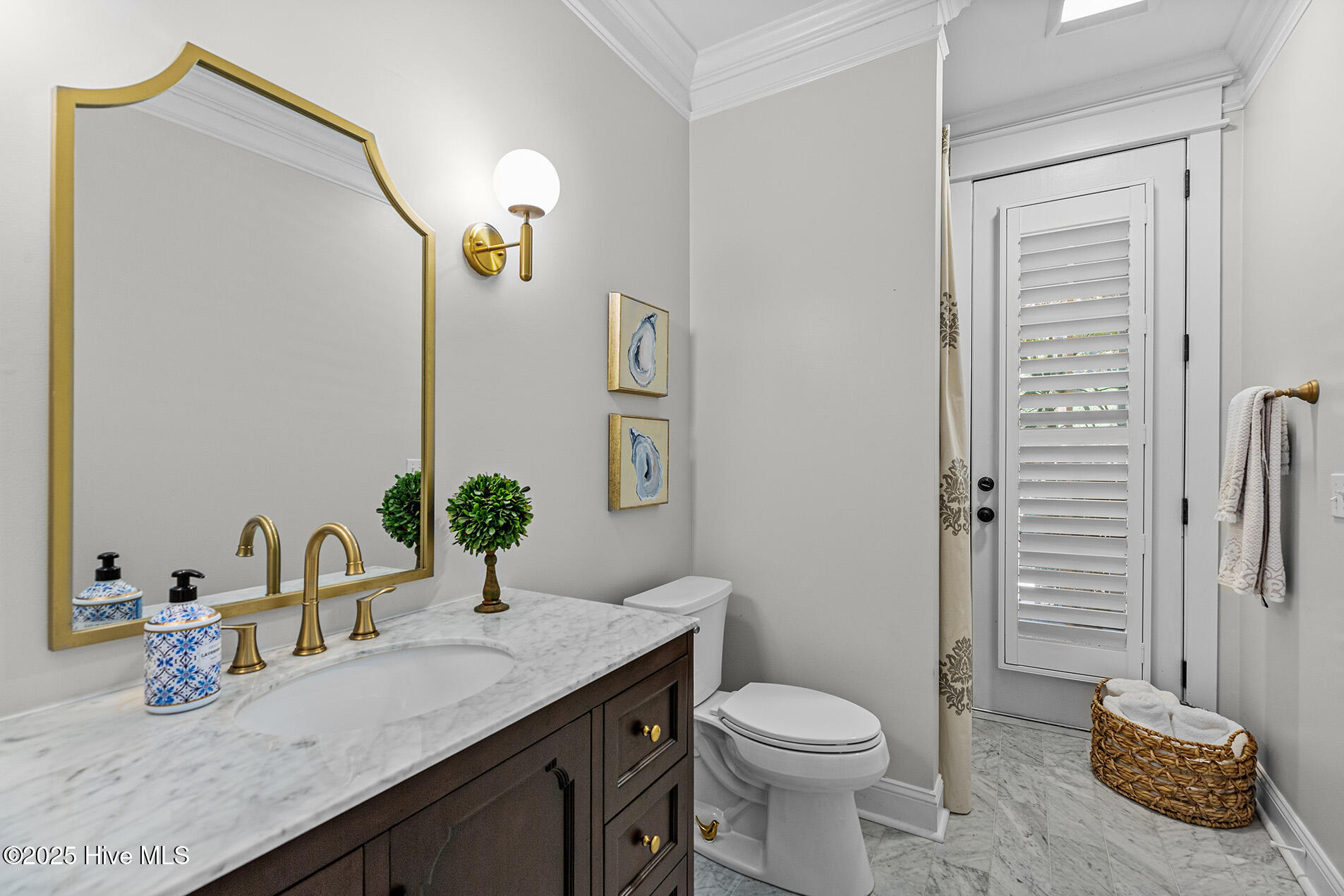 100541349 | Photo 13