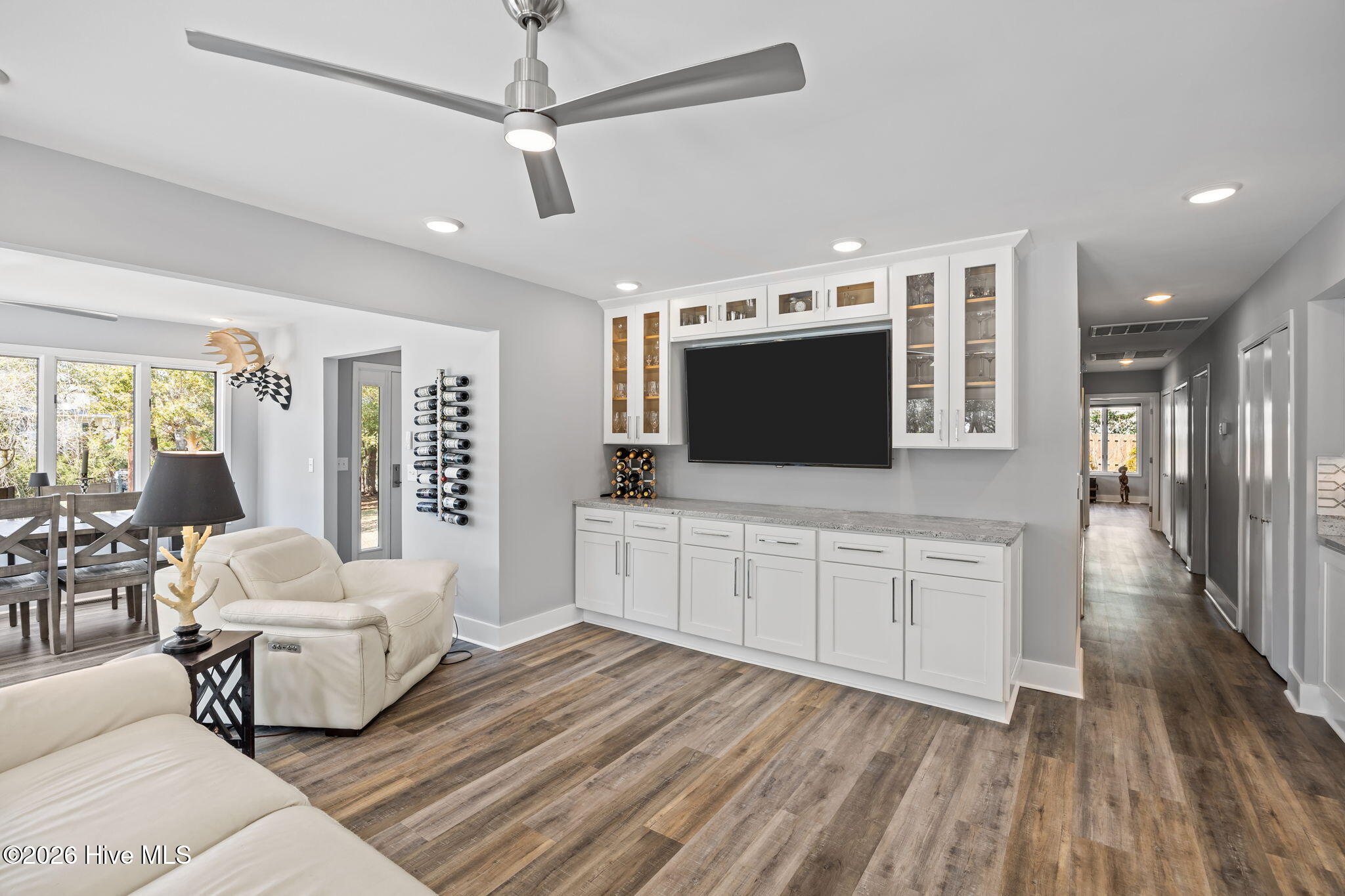 100560394 | Photo 16