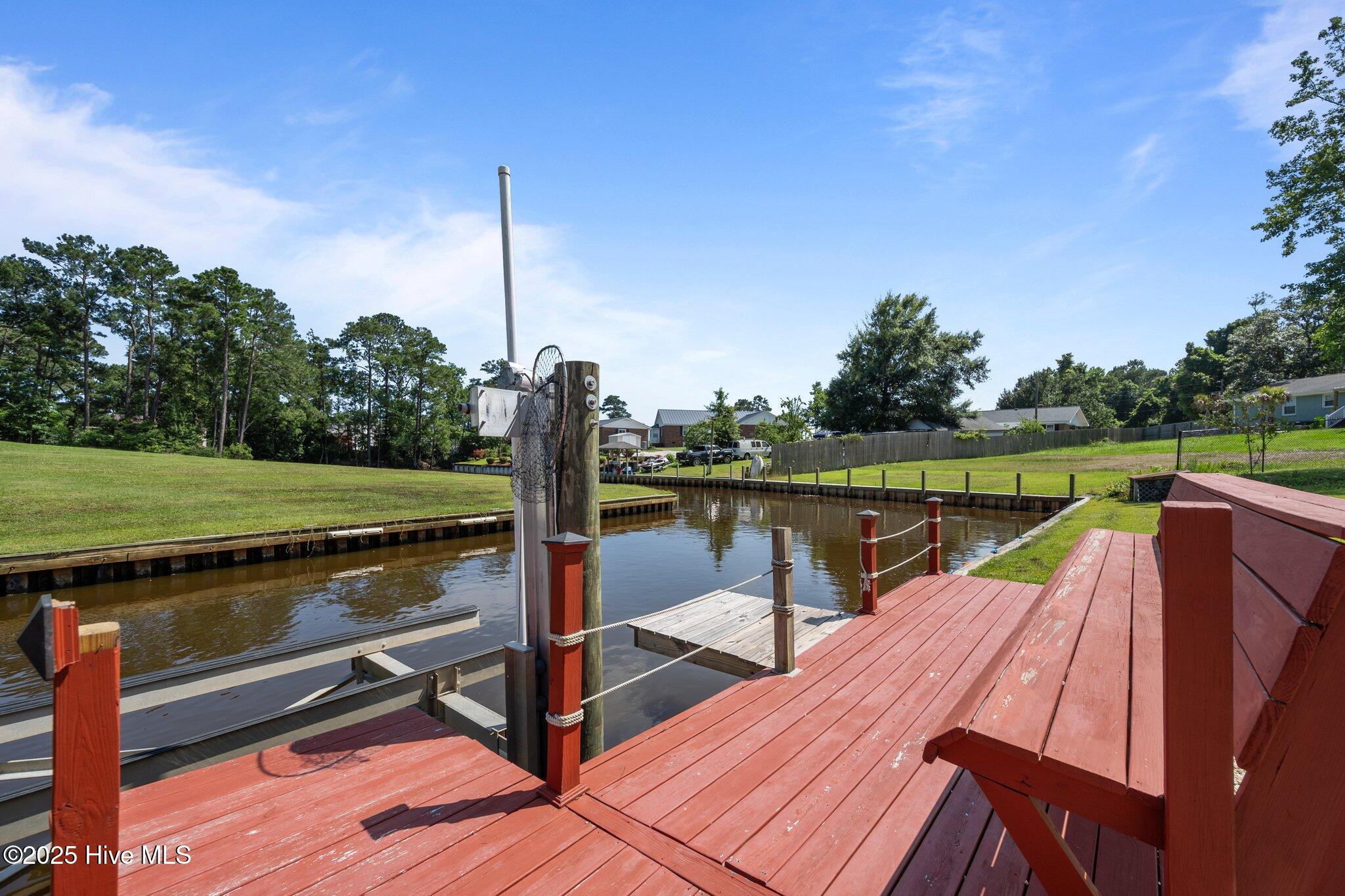 100517734 | Photo 85