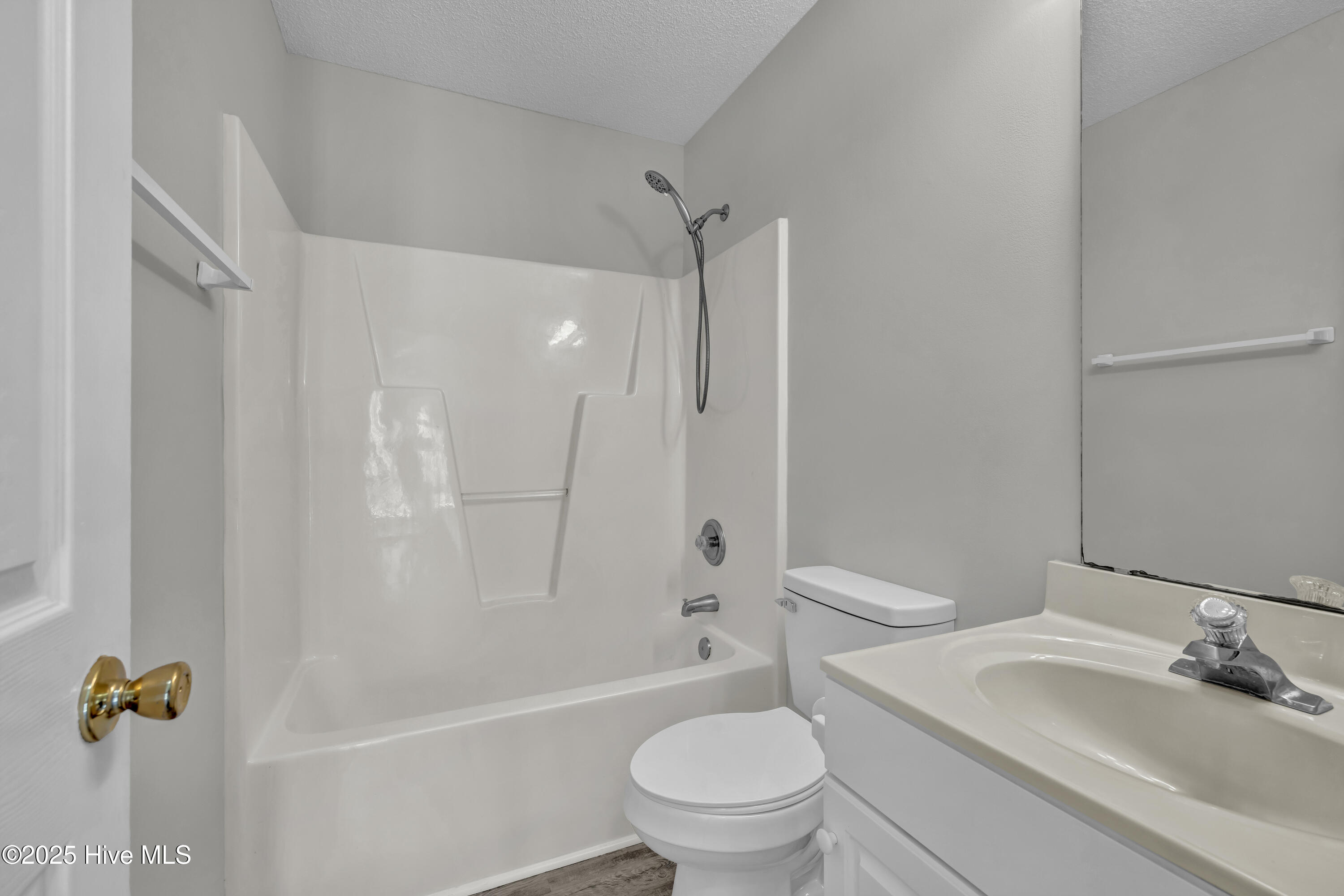 7220 Haskell Court, Wilmington, NC 28411 – photo 14: 014_6q7a6600_797