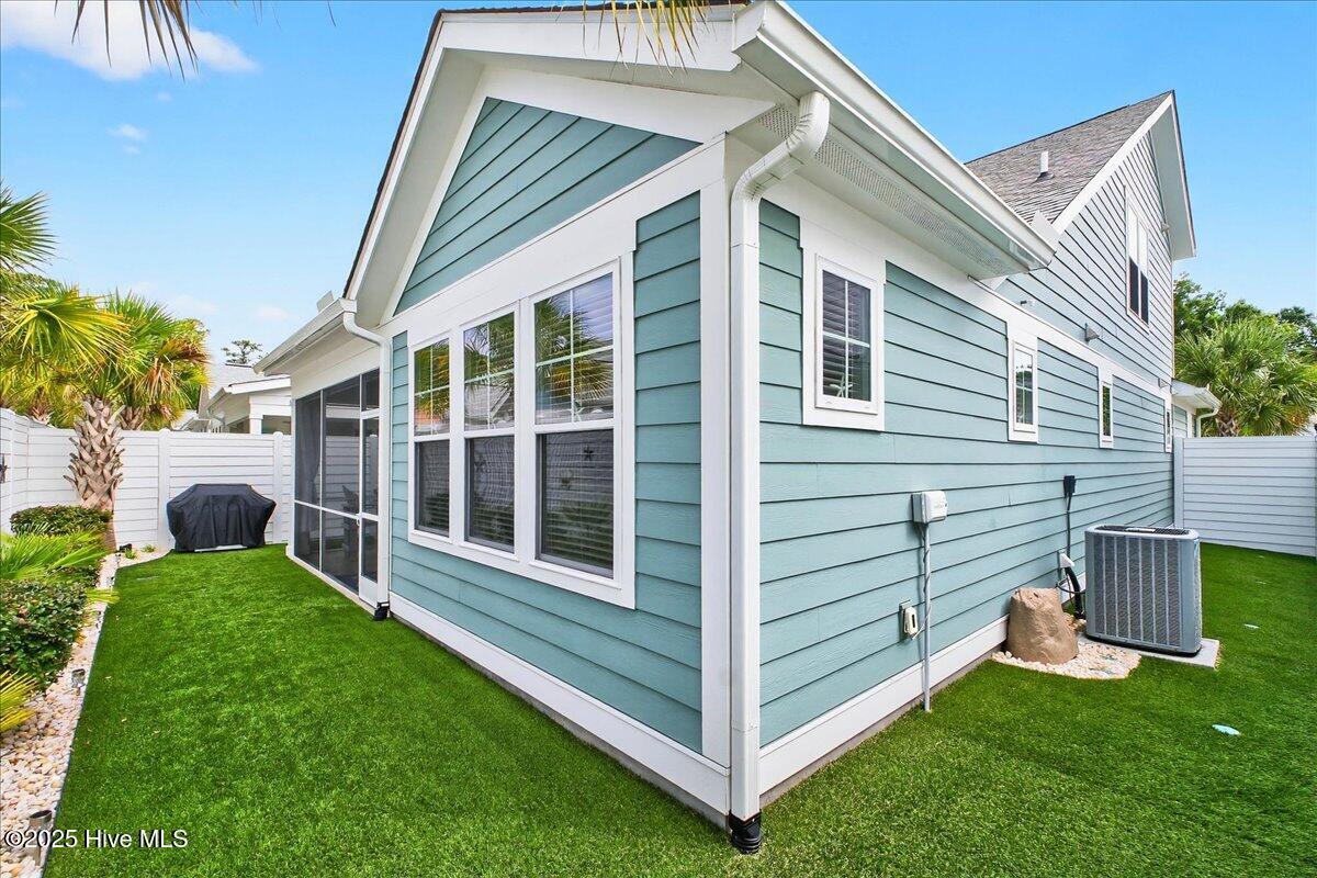 100524378 | Photo 49