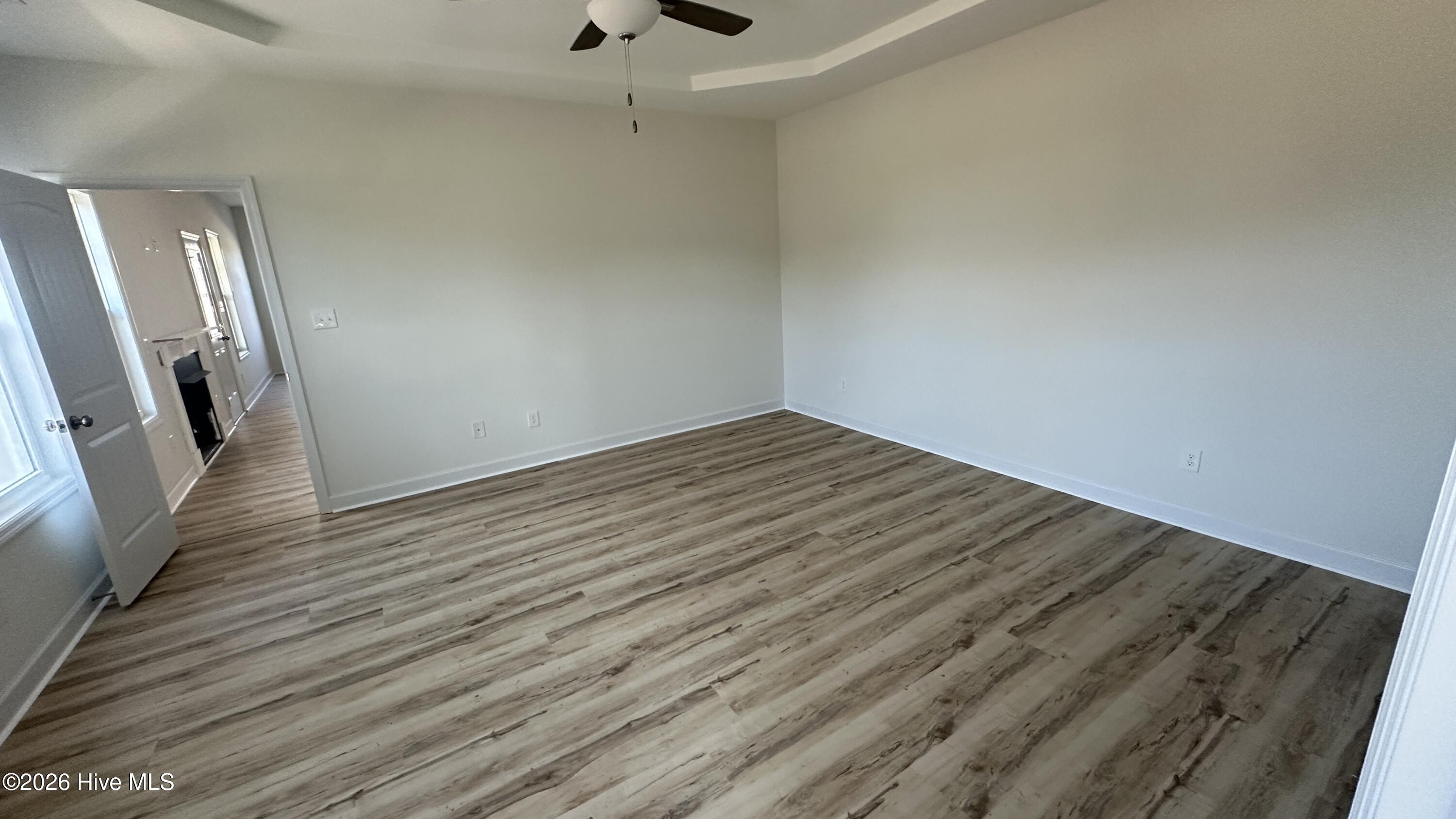 100558680 | Photo 27