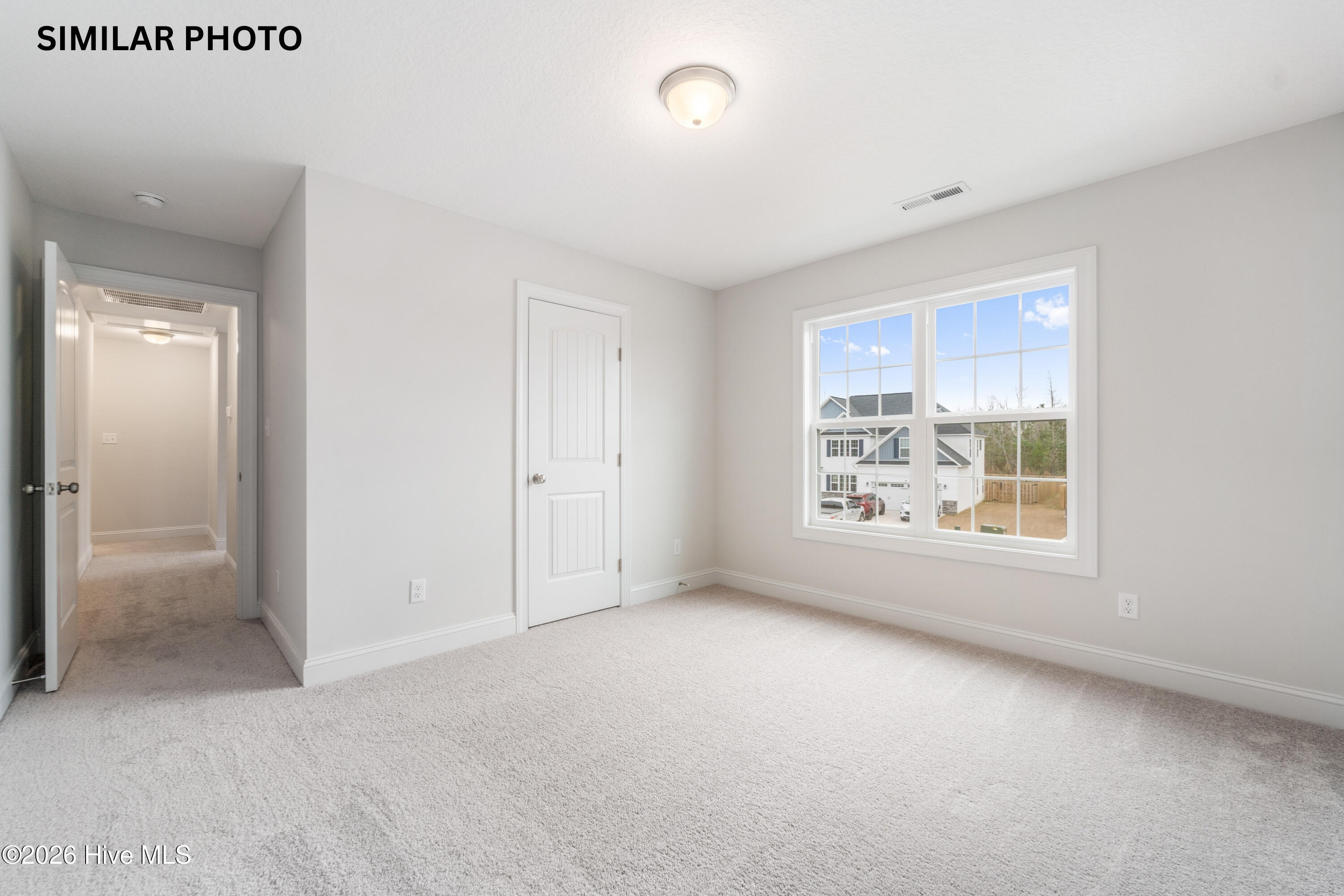 100554454 | Photo 41