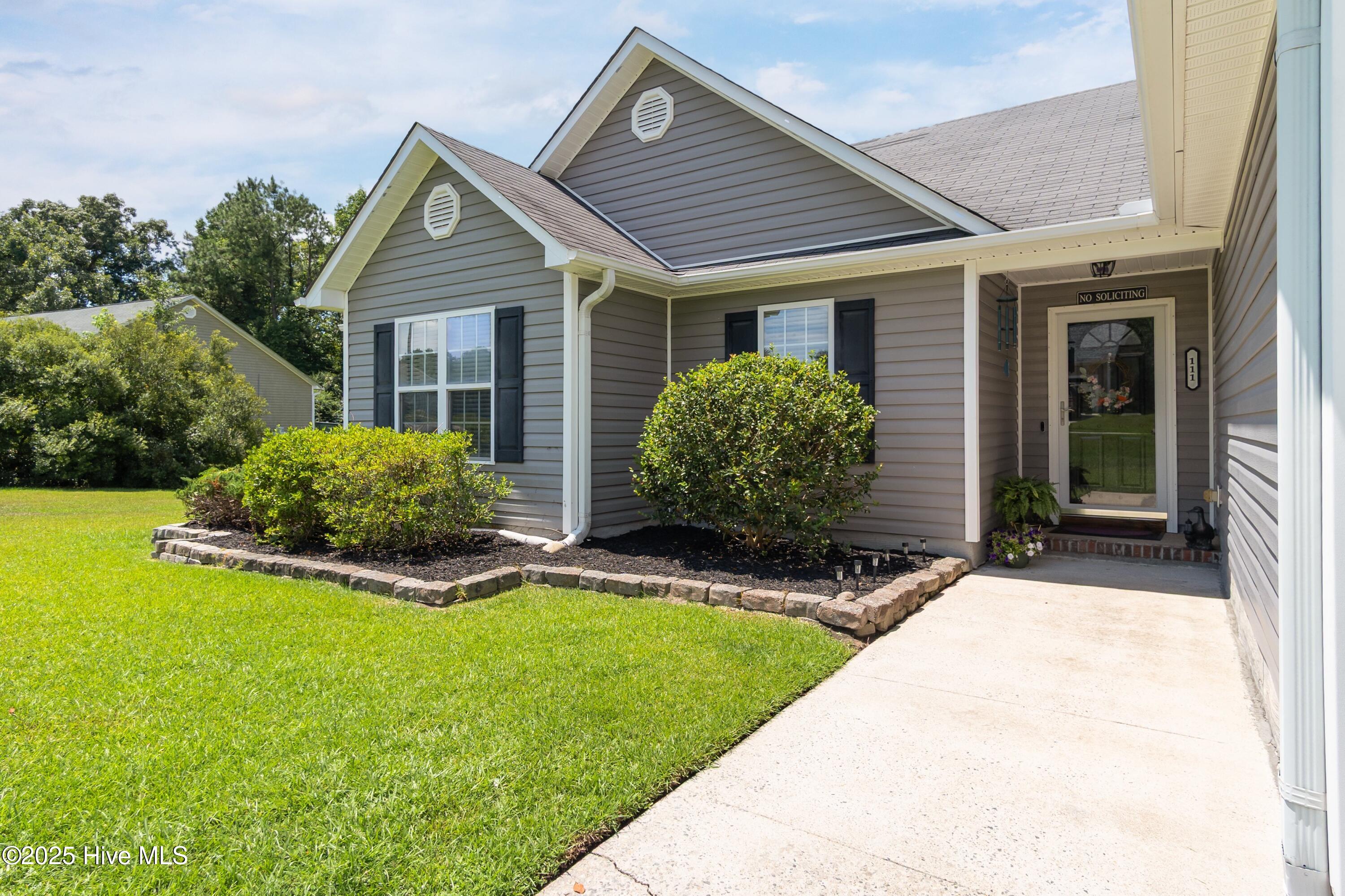 111 Camellia Creek Drive, Richlands, NC 28574 – photo 7: 007-111 Camellia Creek-7