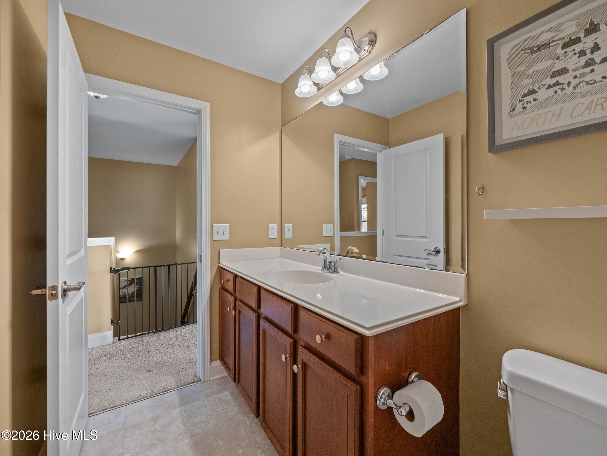 100565873 | Photo 33