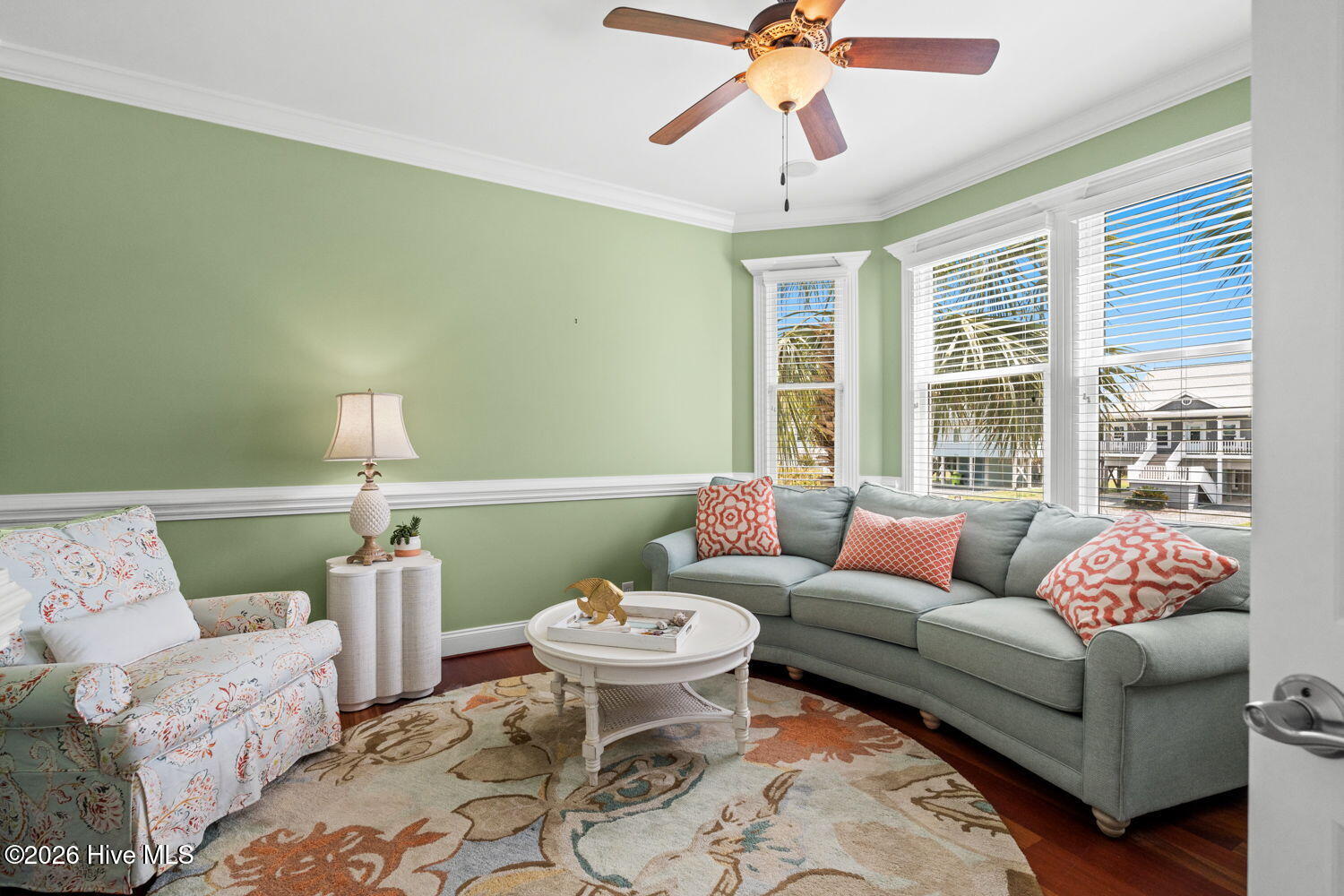 100566570 | Photo 55