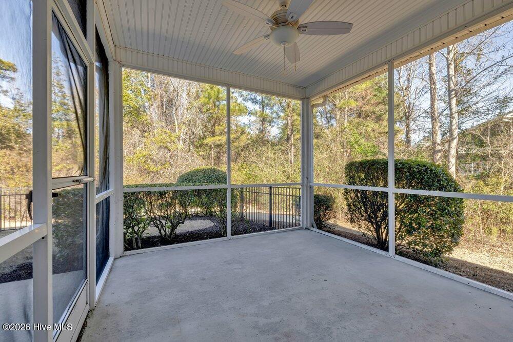 100552840 | Photo 29