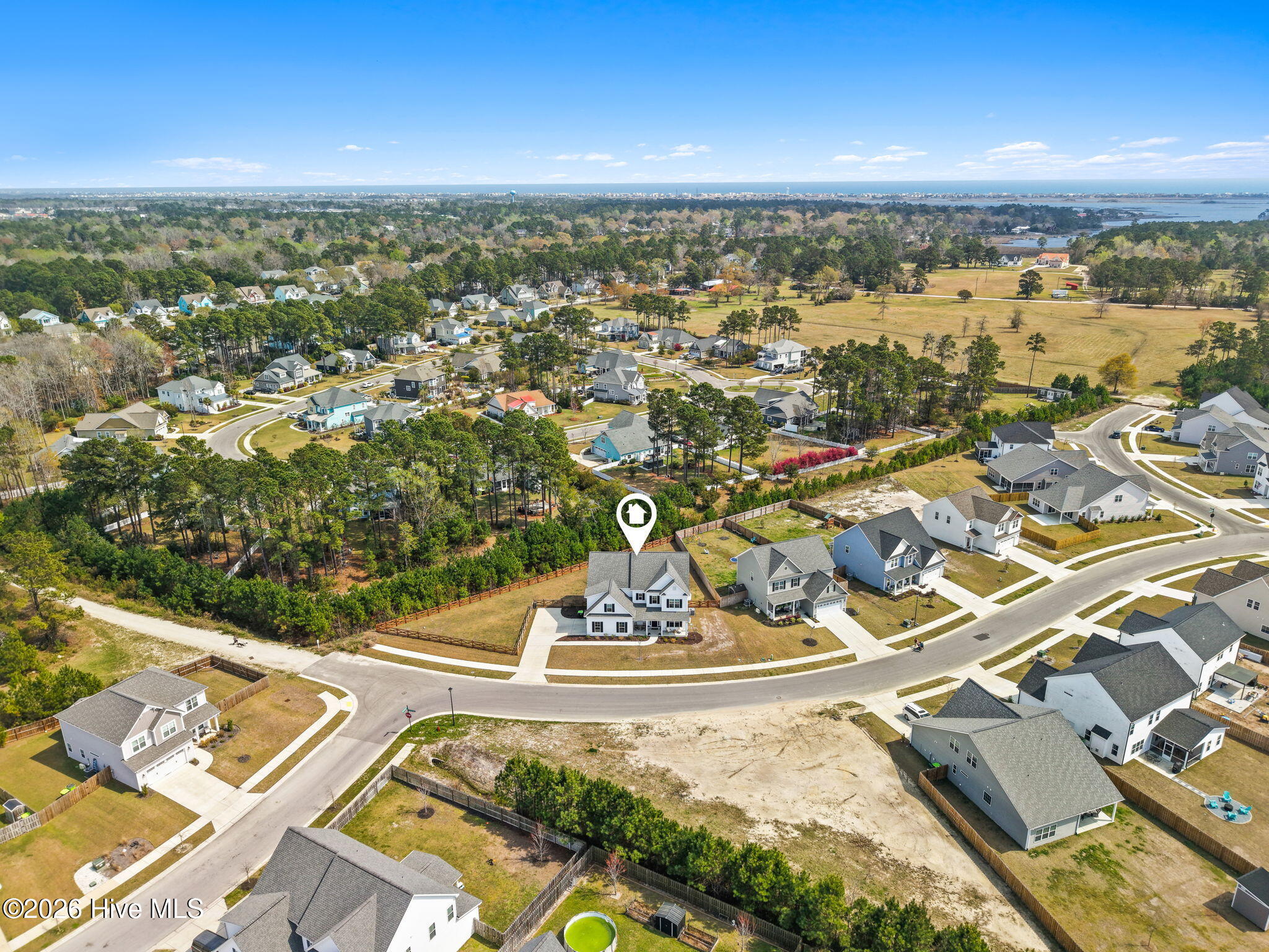 100564109 | Photo 34