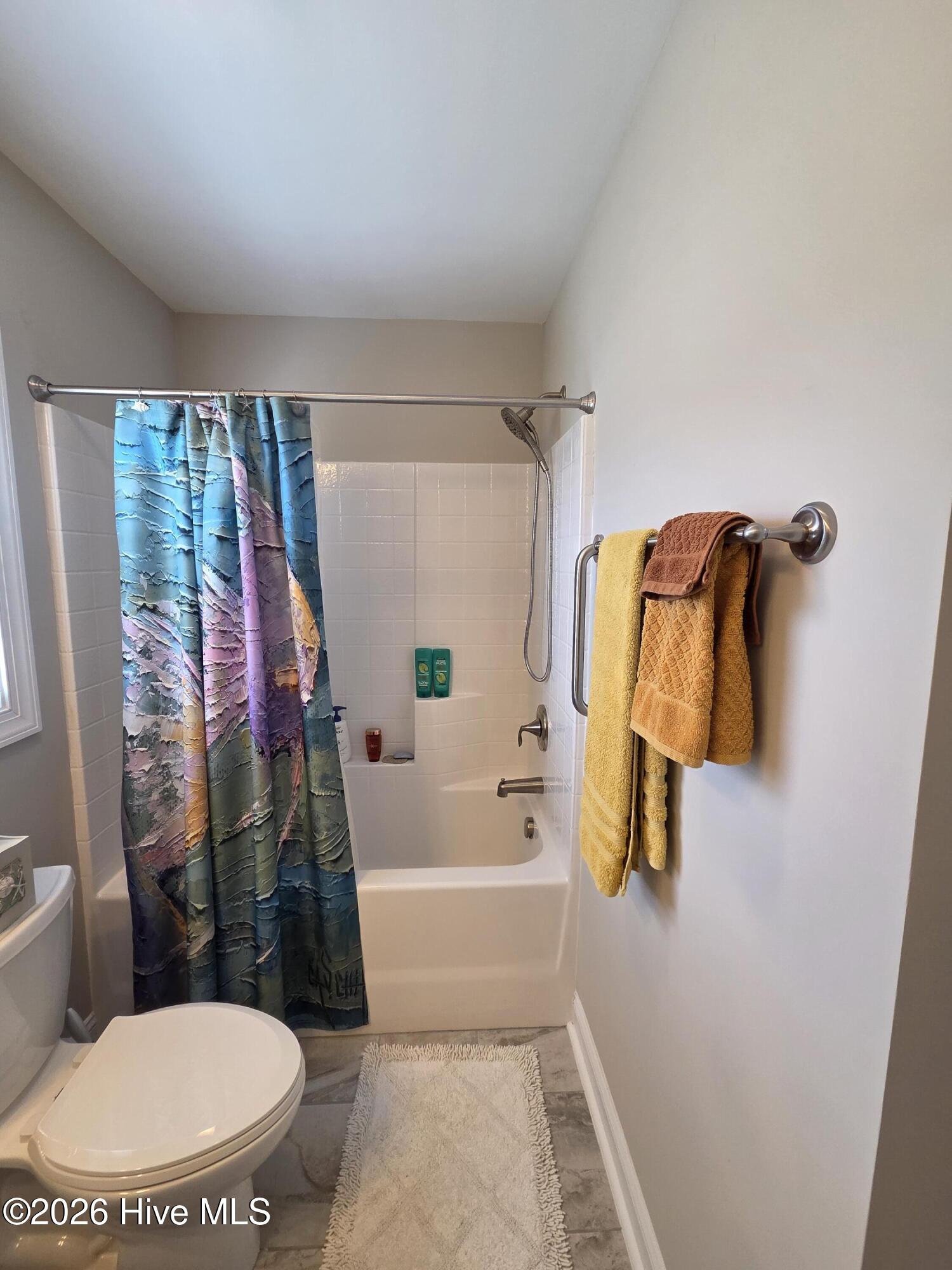 100566407 | Photo 41