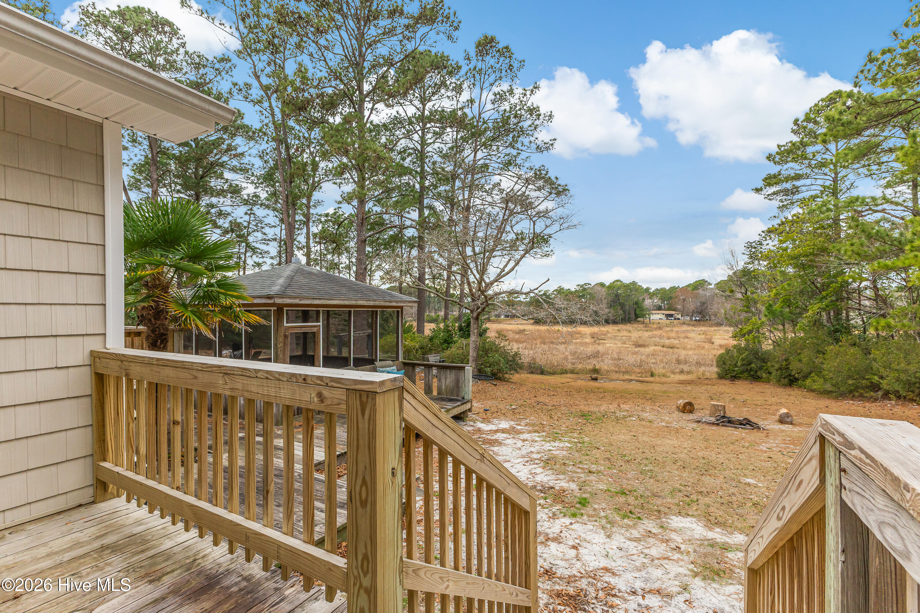 100551120 | Photo 33