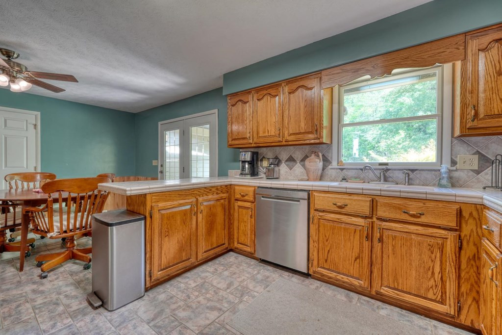 847 Deer Hill Road, Murphy, NC 28906 Listing Photo  16
