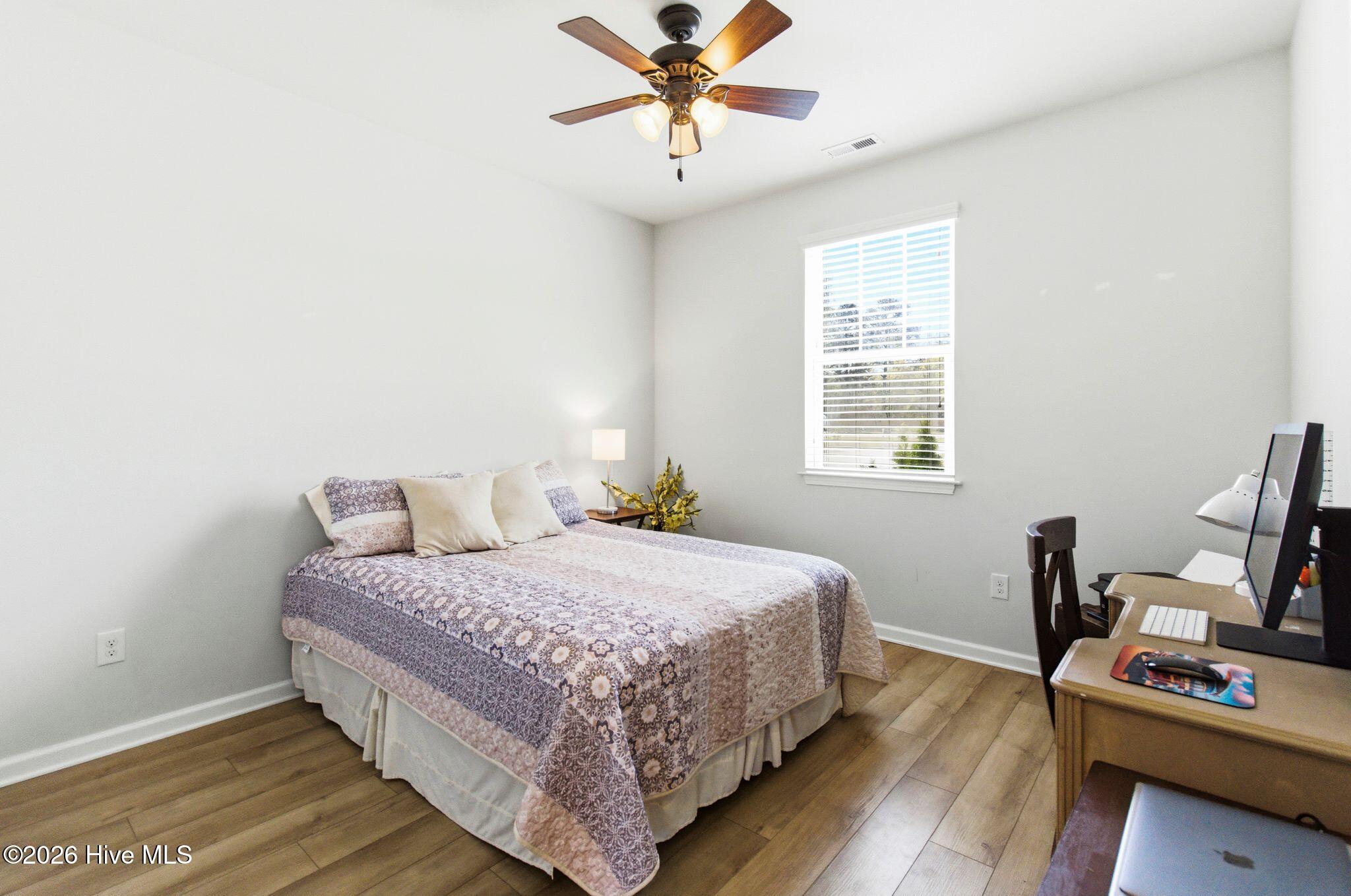 100566850 | Photo 26