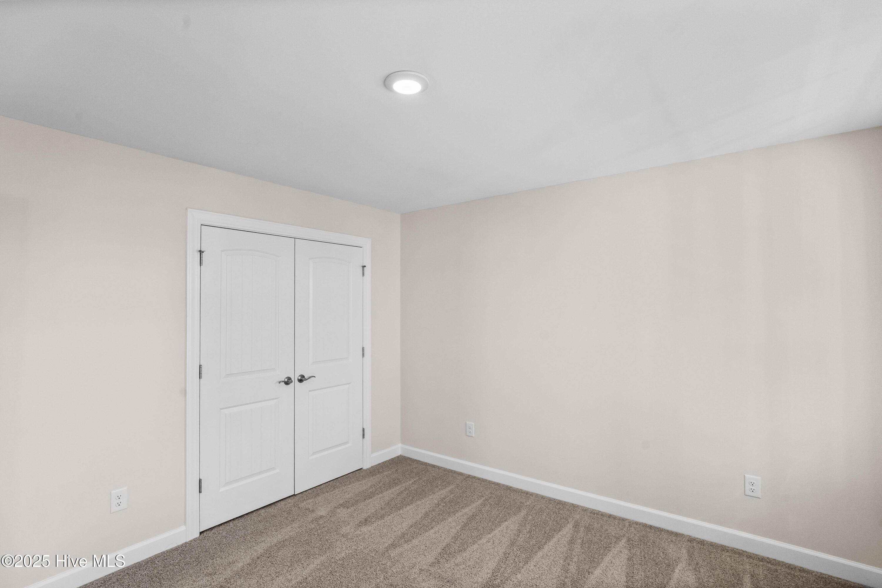 100499667 | Photo 27