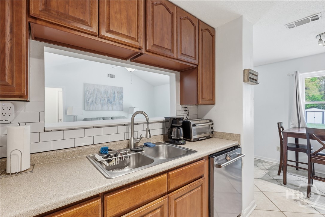 1532 Marcy Circle