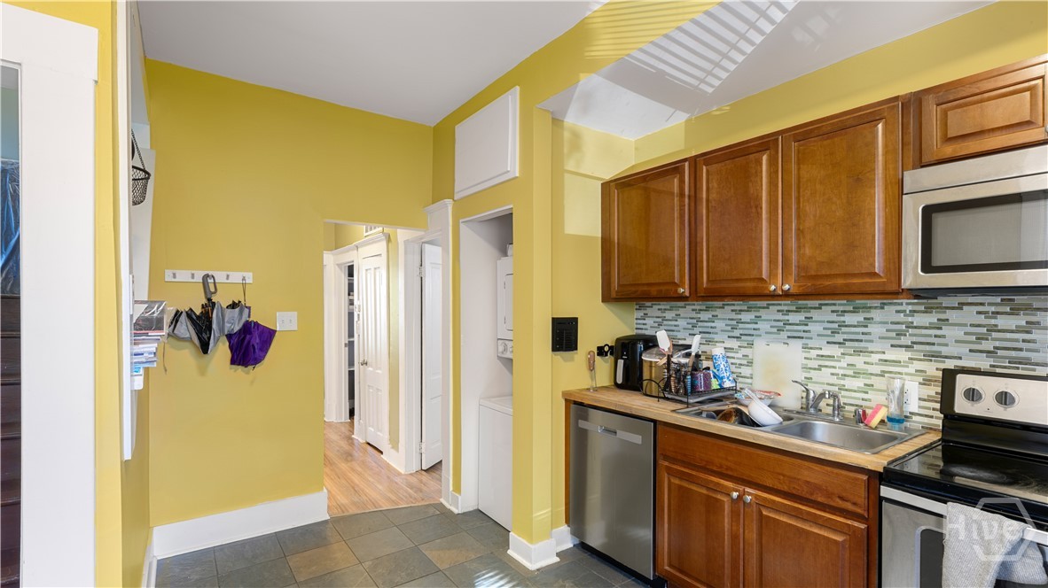 2nd fl kitchen