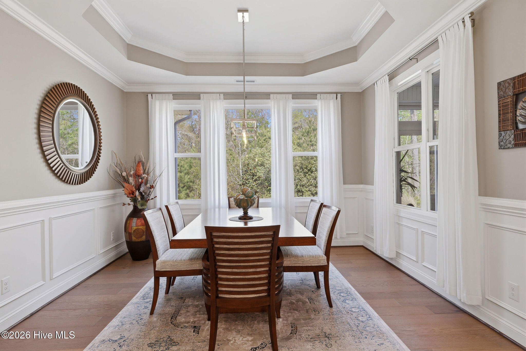 100564757 | Photo 40